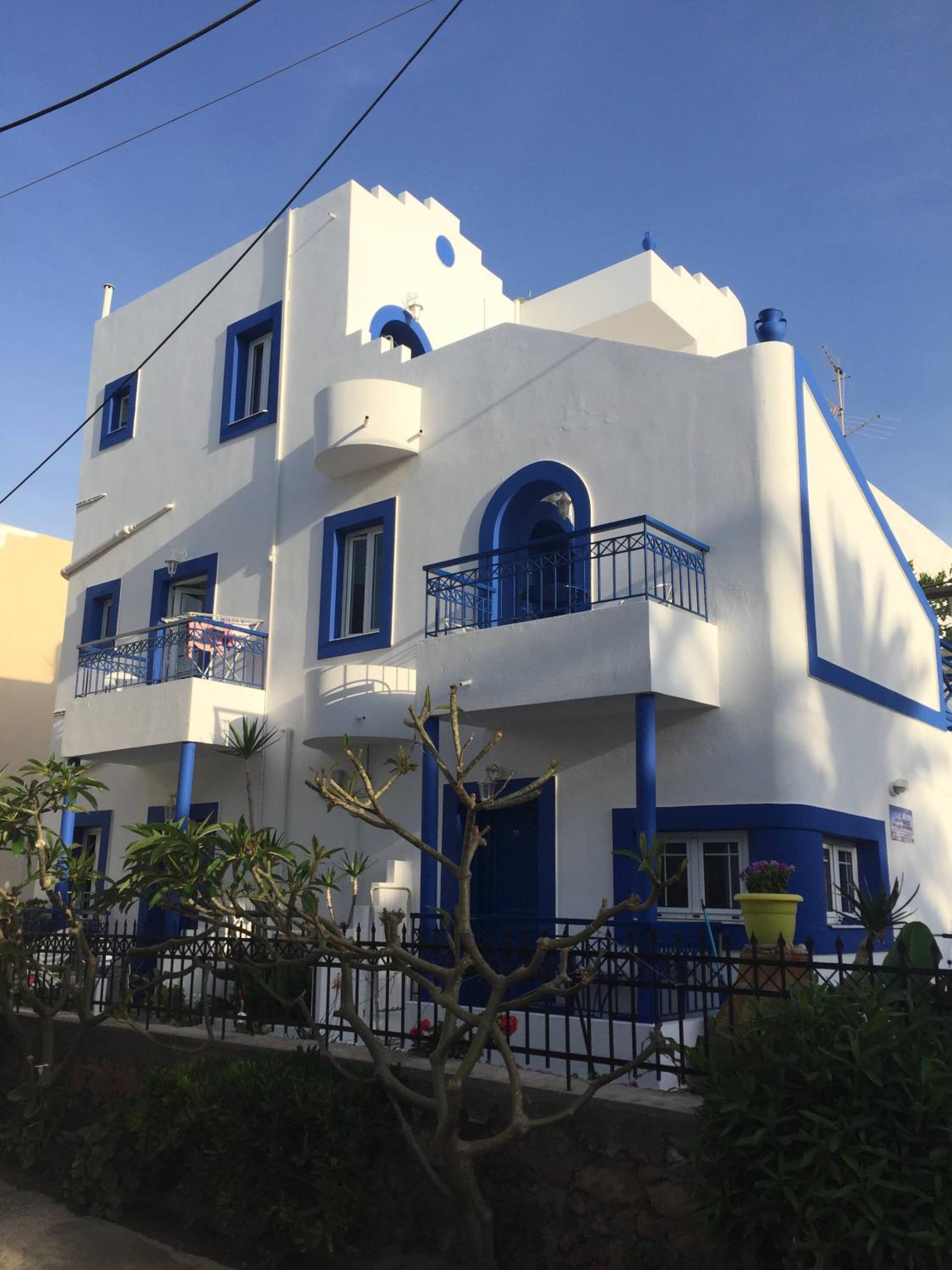 Psaras Apartments