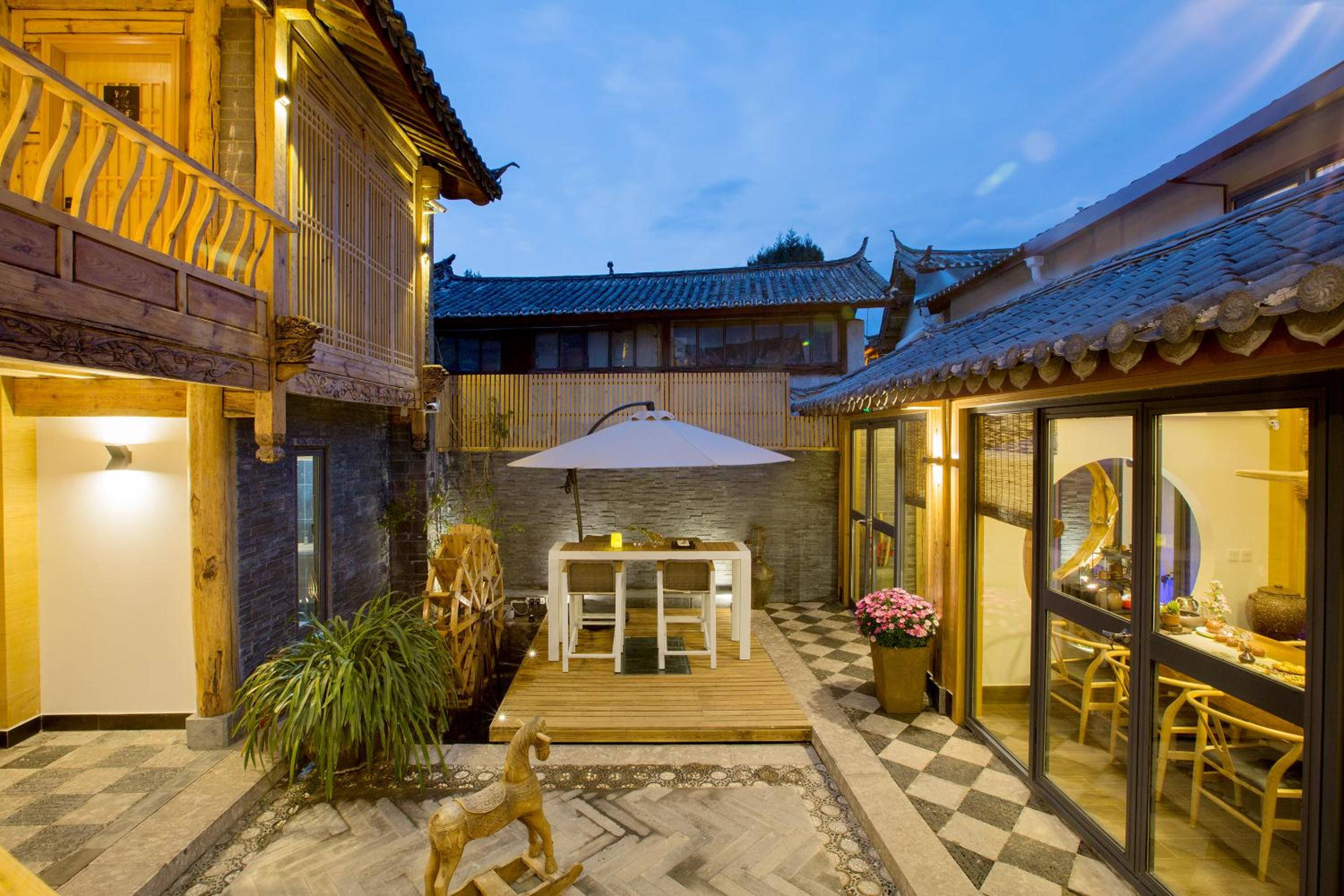 Lijiang Sunshine Nali Inn