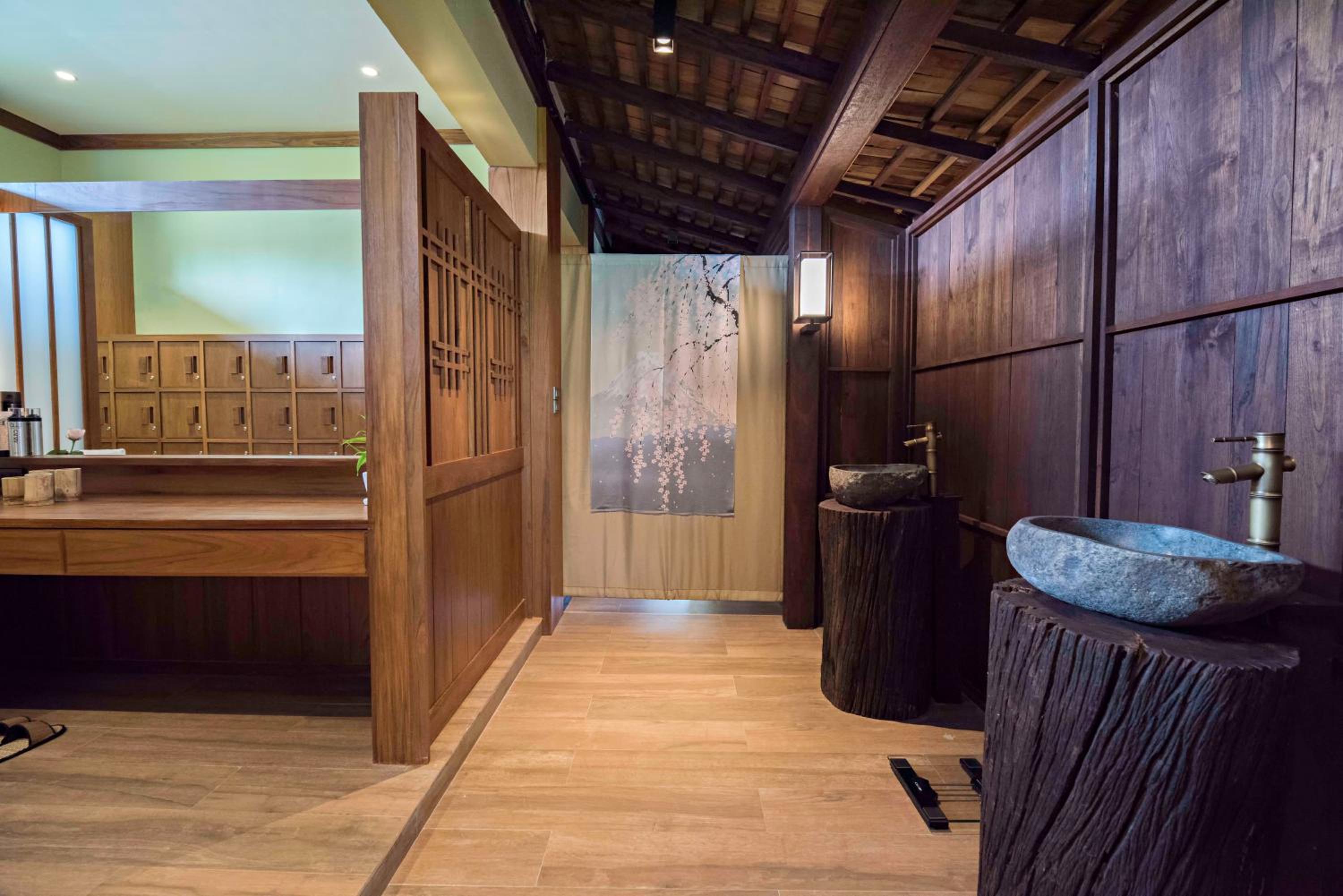 Onsen at Moncham