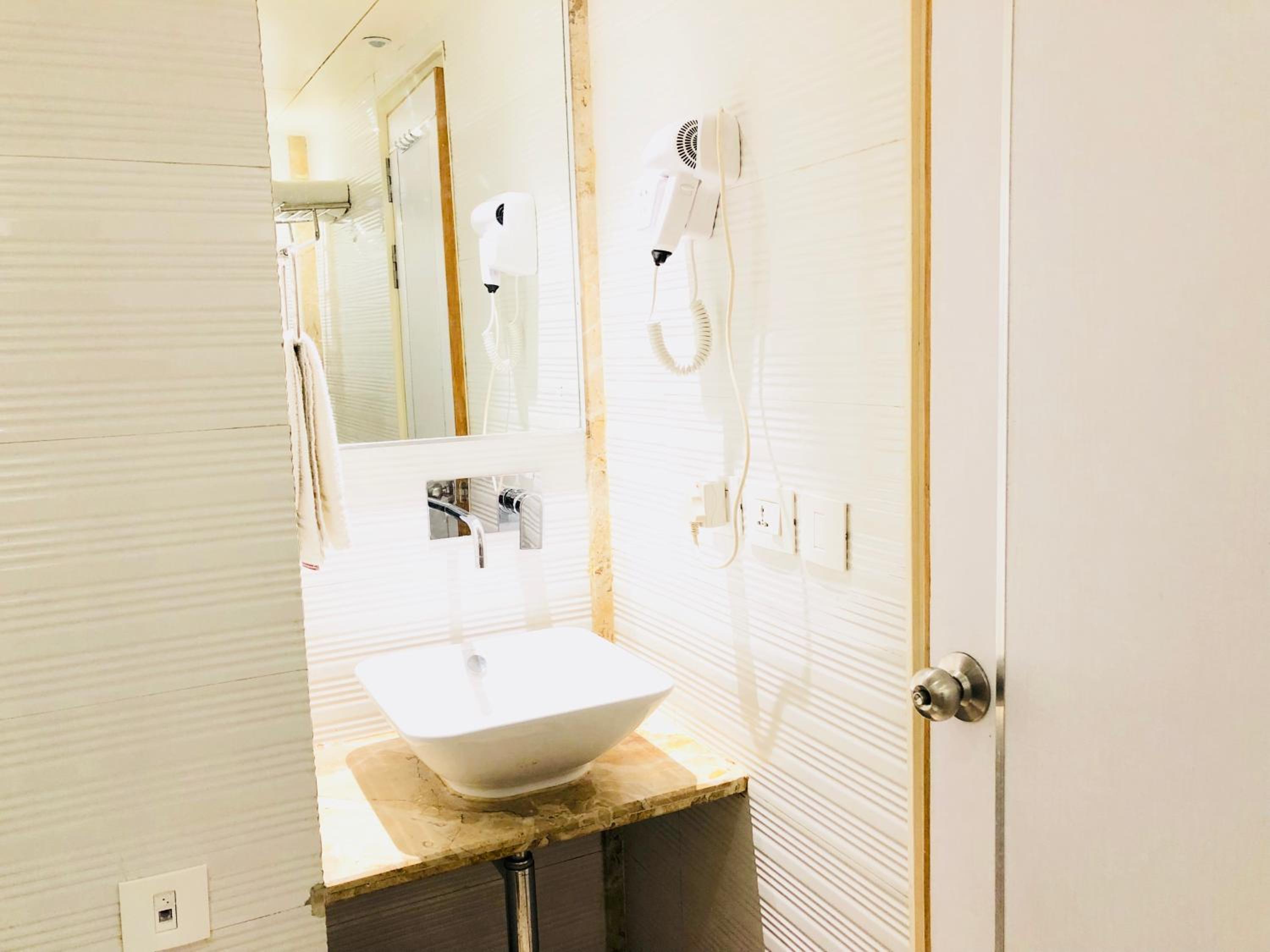 Hotel City Empire - New Delhi City Centre