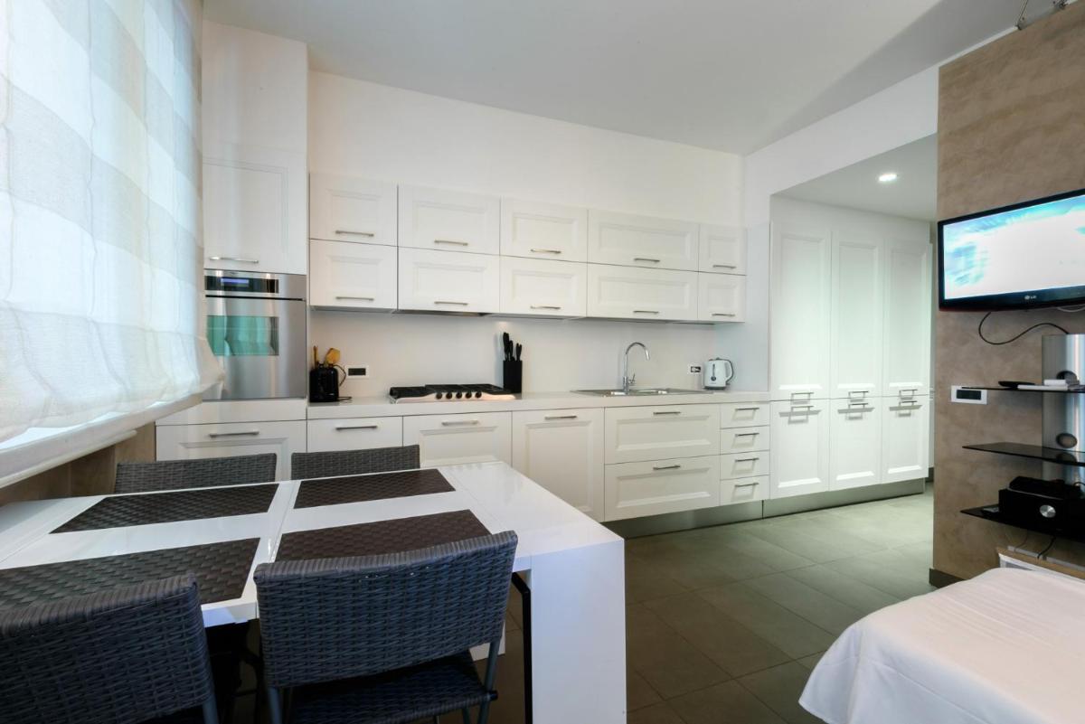 Sirmio Apartments - Primavera Stay