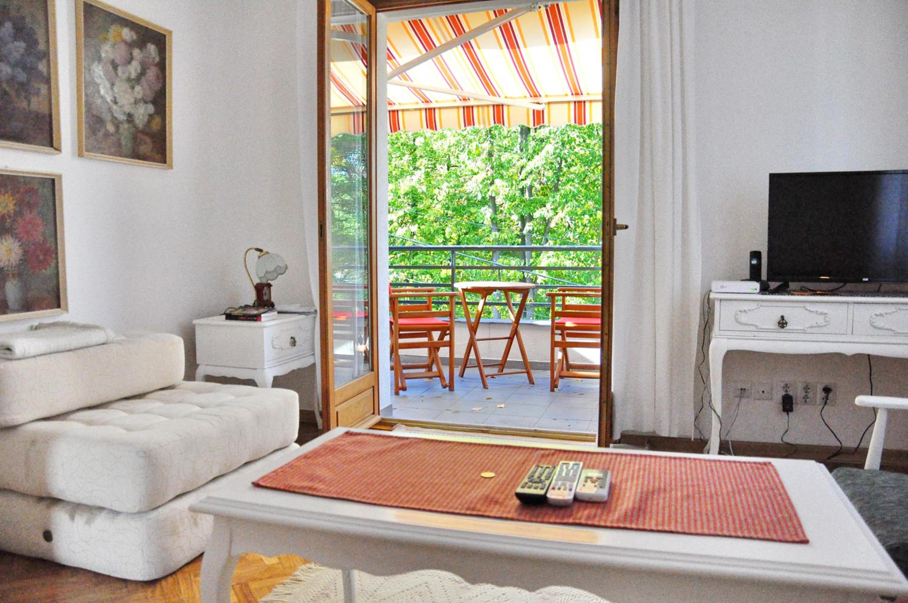 Apartmani15 view 4
