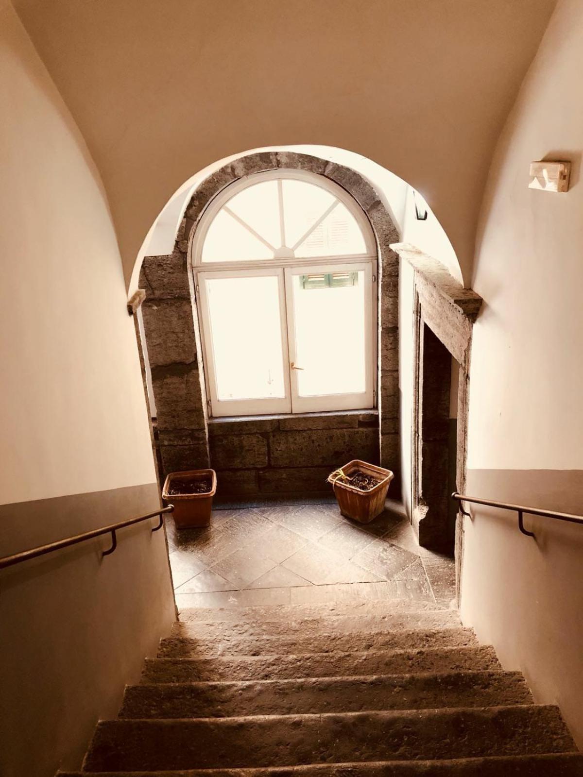 Apartment in Santa Chiara, The Heart of Naples