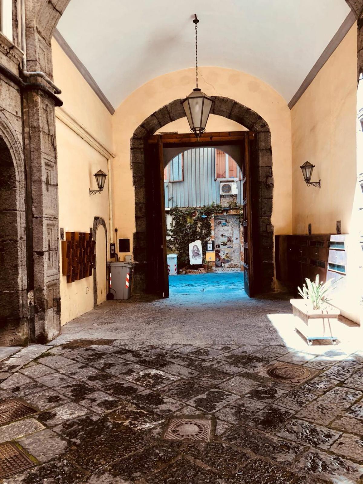 Apartment in Santa Chiara, The Heart of Naples