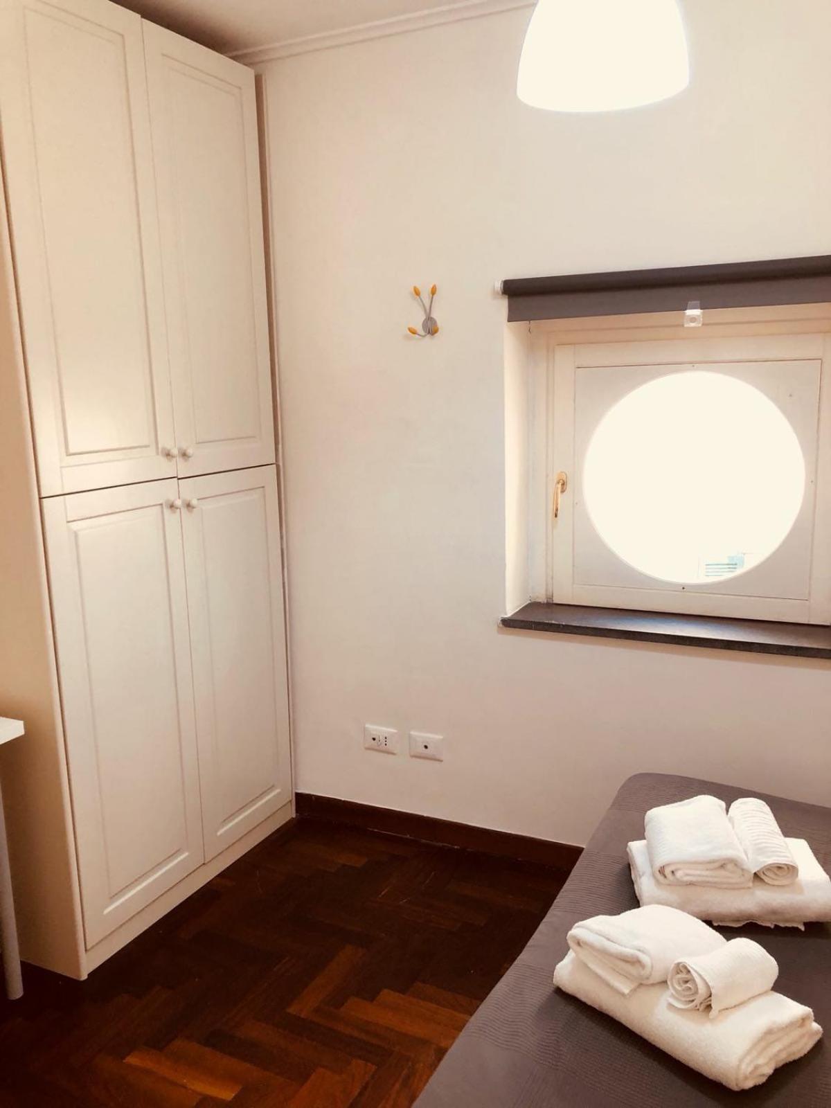 Apartment in Santa Chiara, The Heart of Naples