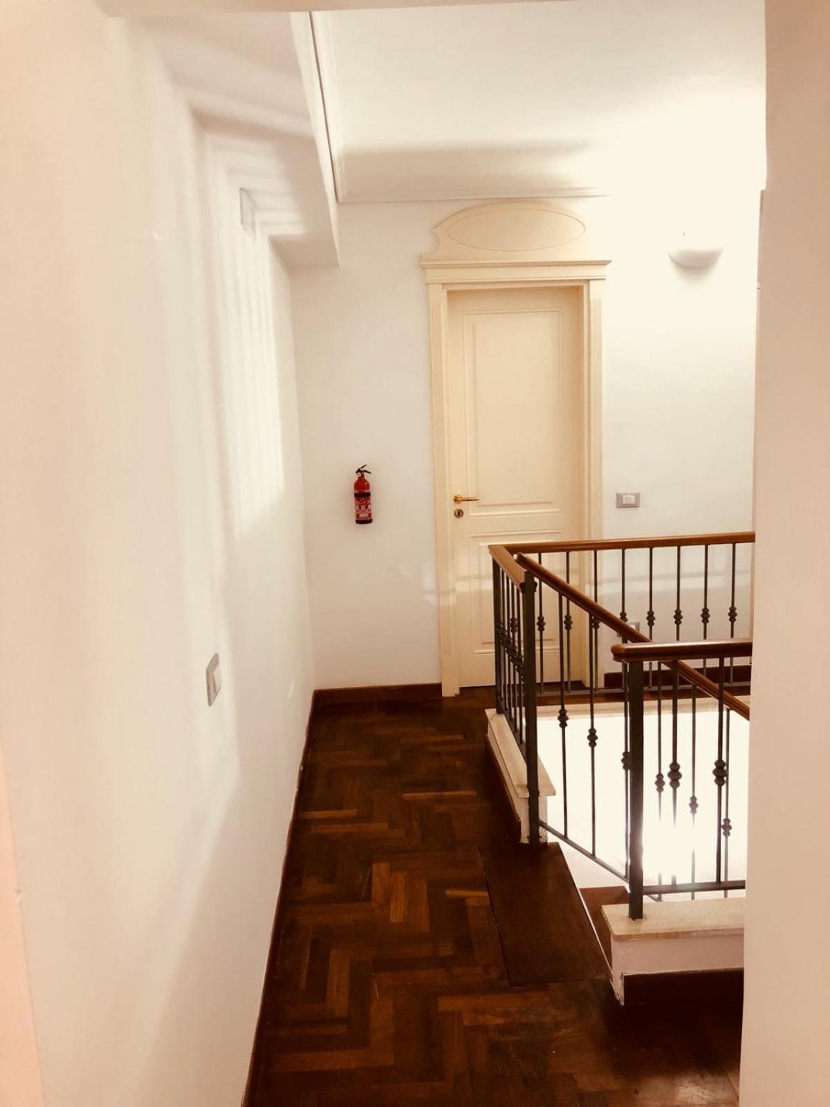 Apartment in Santa Chiara, The Heart of Naples