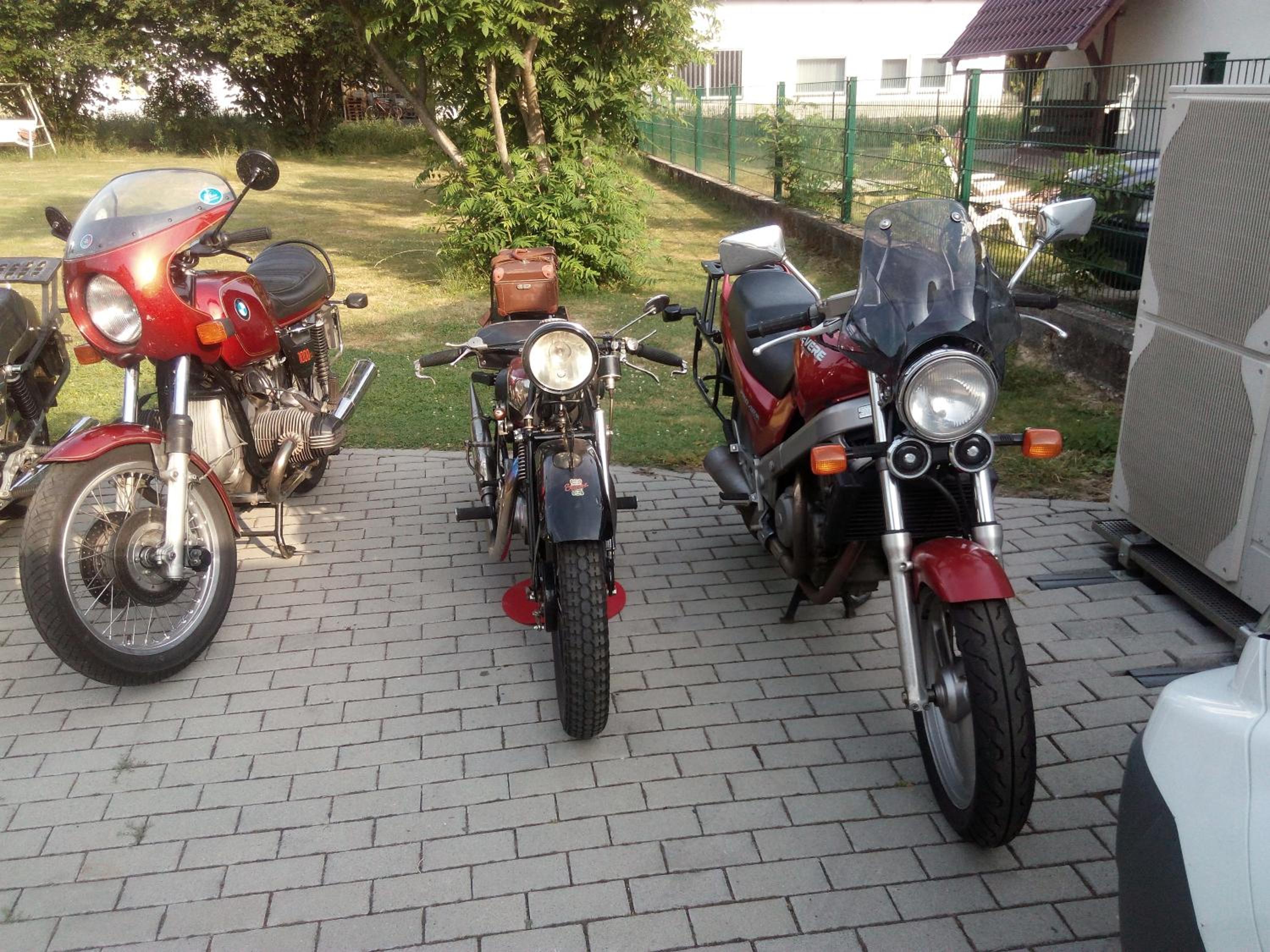 Photo 44