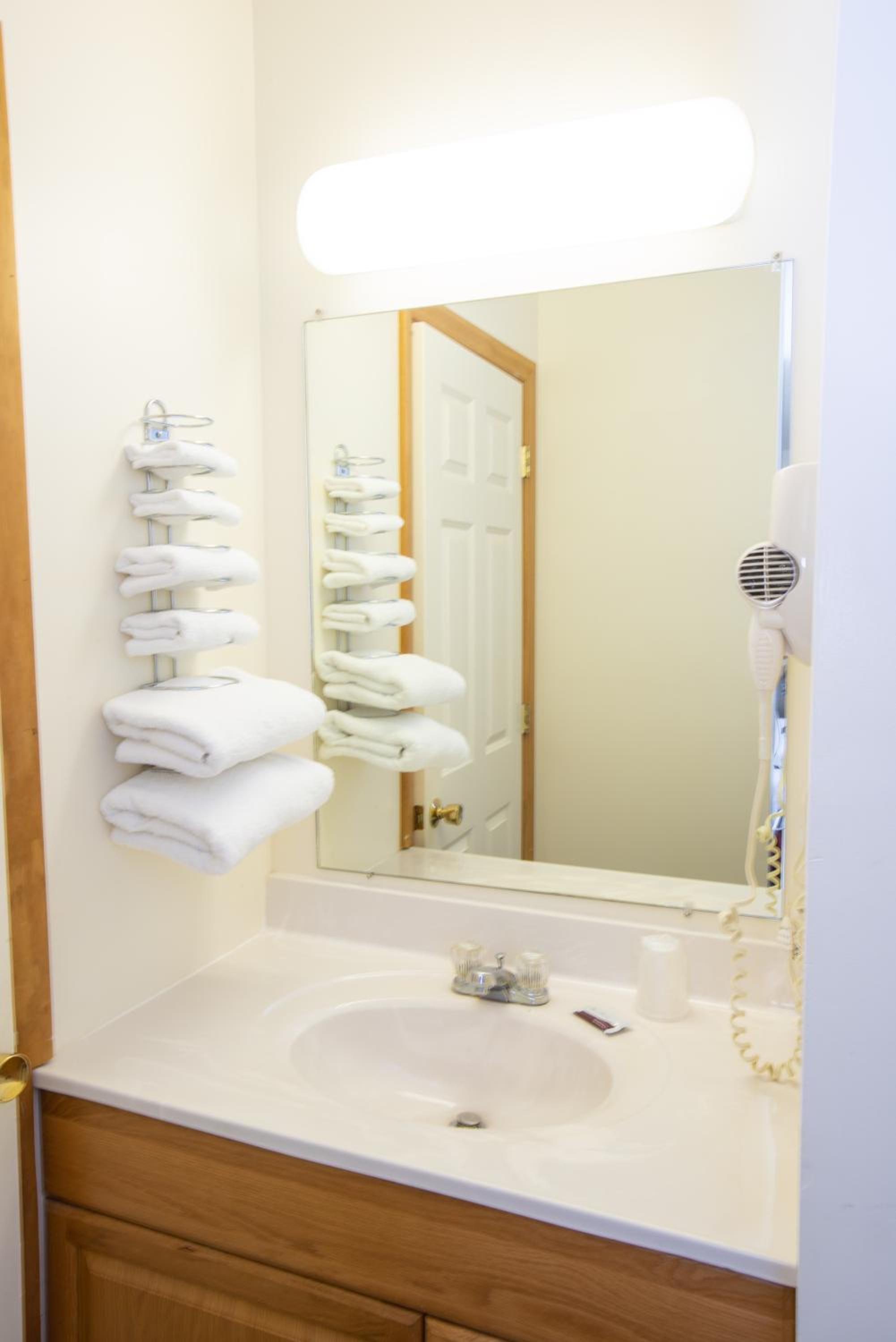 USA Inn - Property Image 13