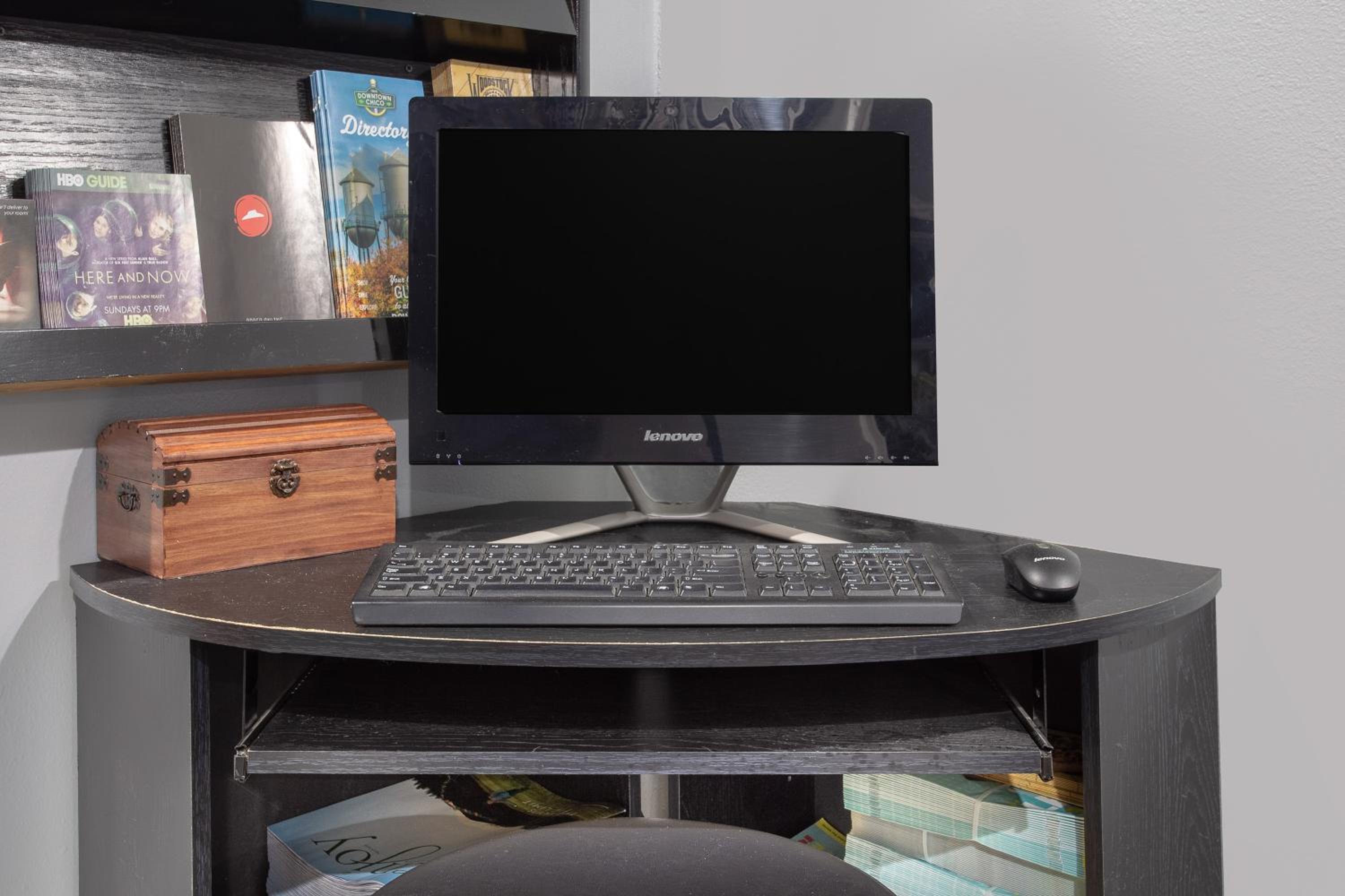 Chico Vacations - Super 8 by Wyndham Chico - Property Image 11