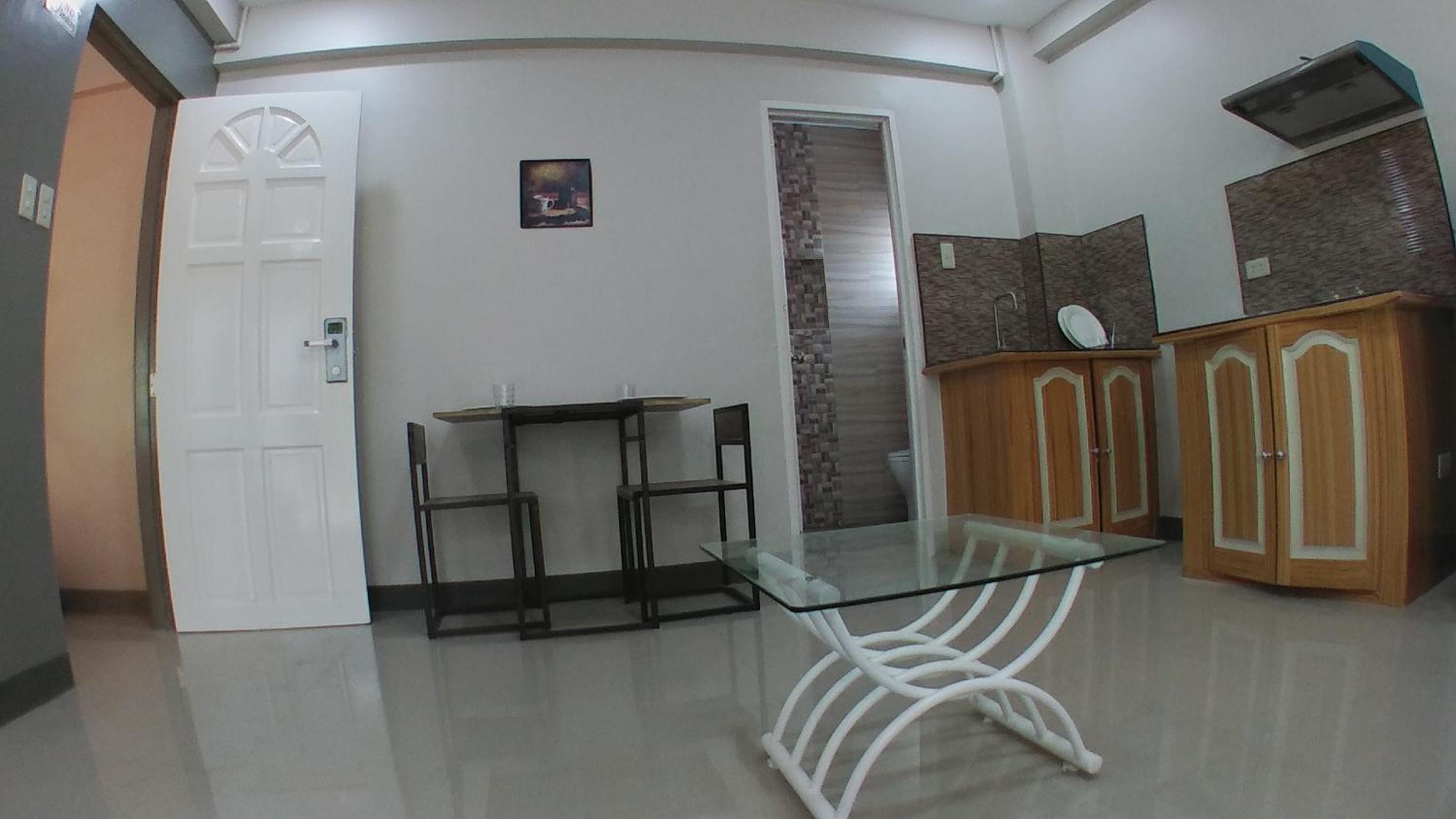 Beinte Singko de Marso Apartments
