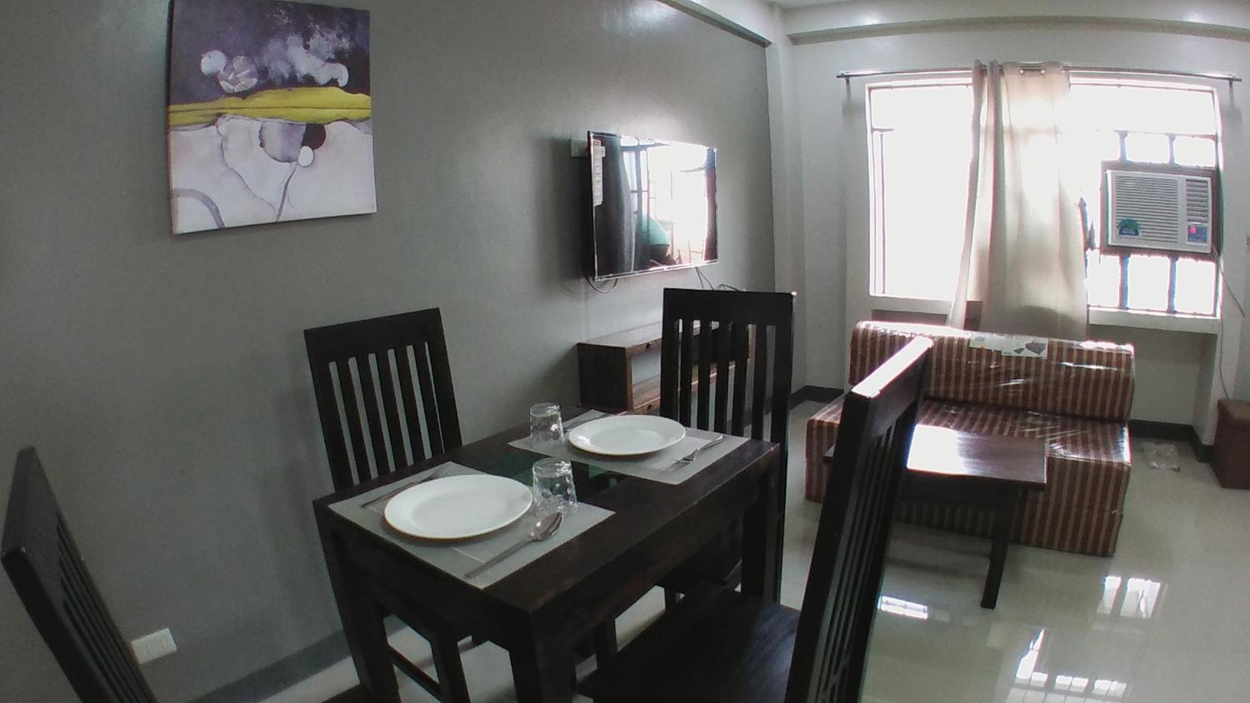 Beinte Singko de Marso Apartments