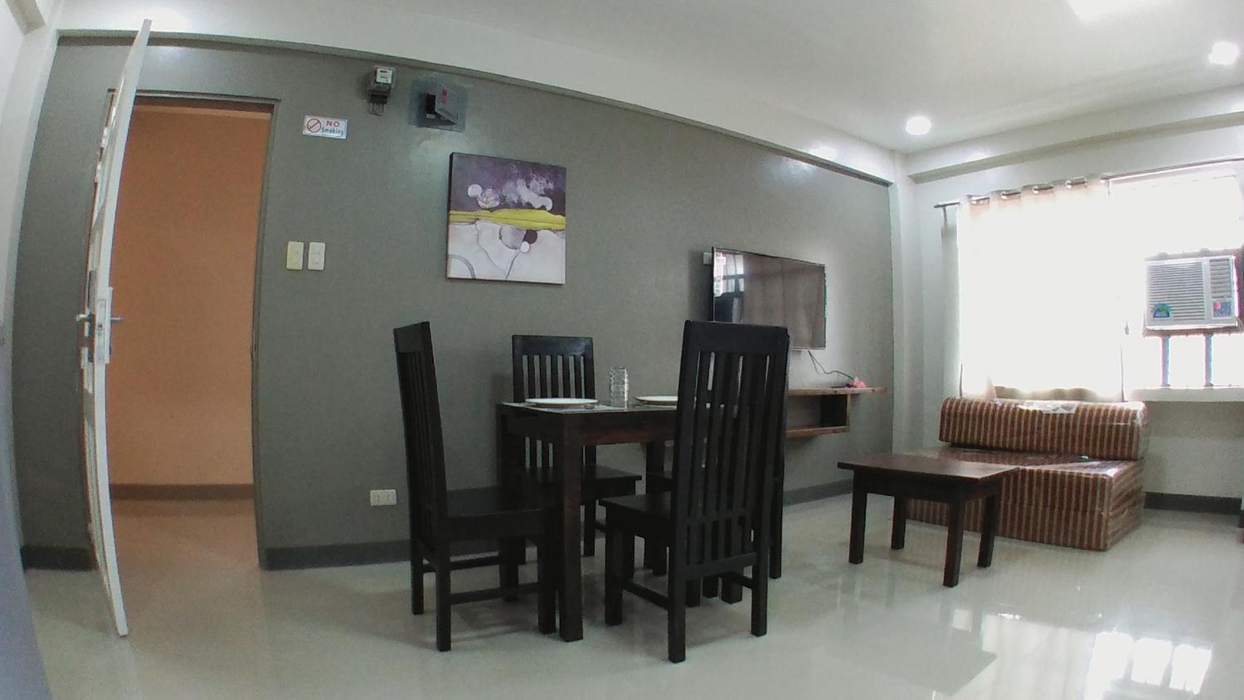Beinte Singko de Marso Apartments