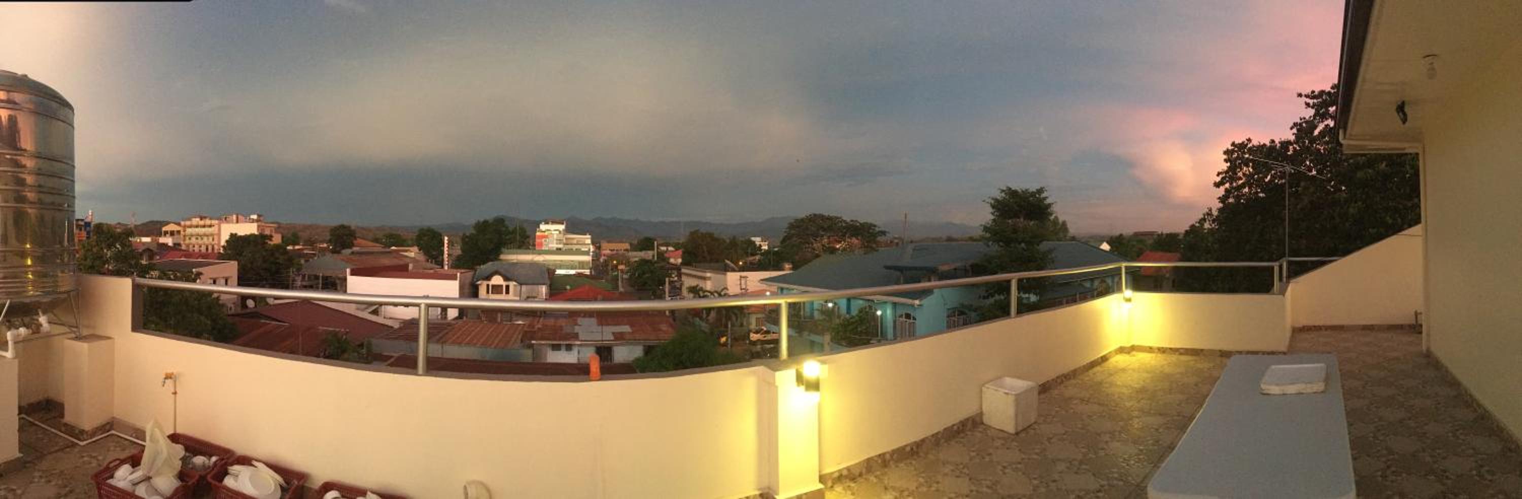 Beinte Singko de Marso Apartments