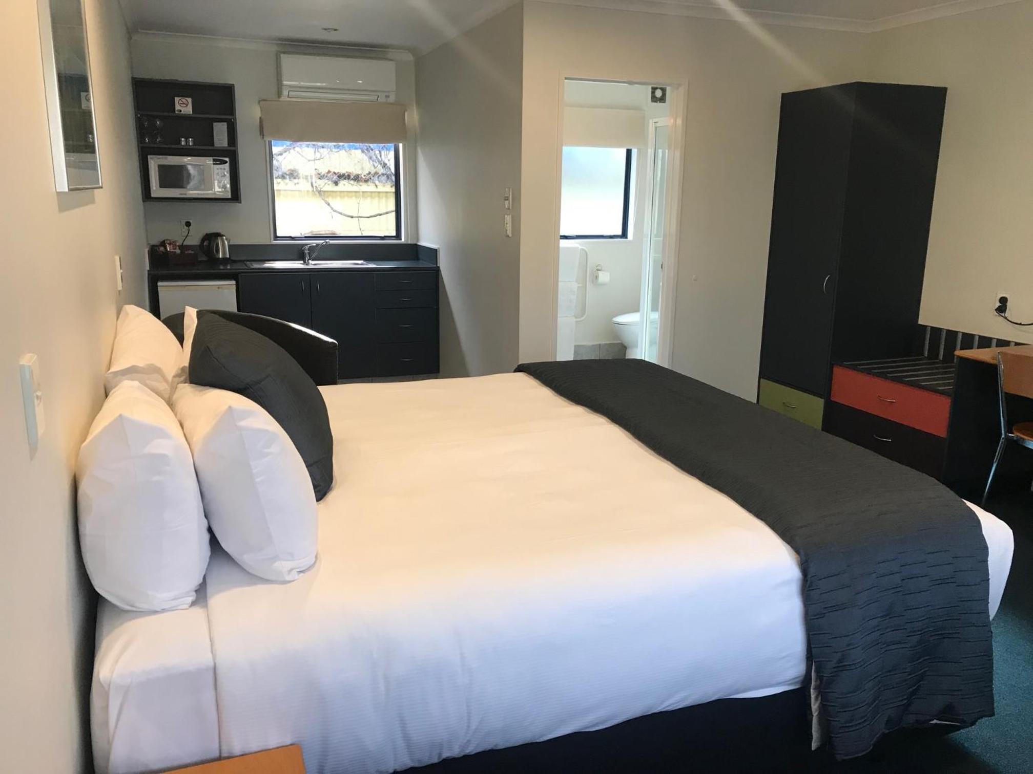 Claremonte Motor Lodge