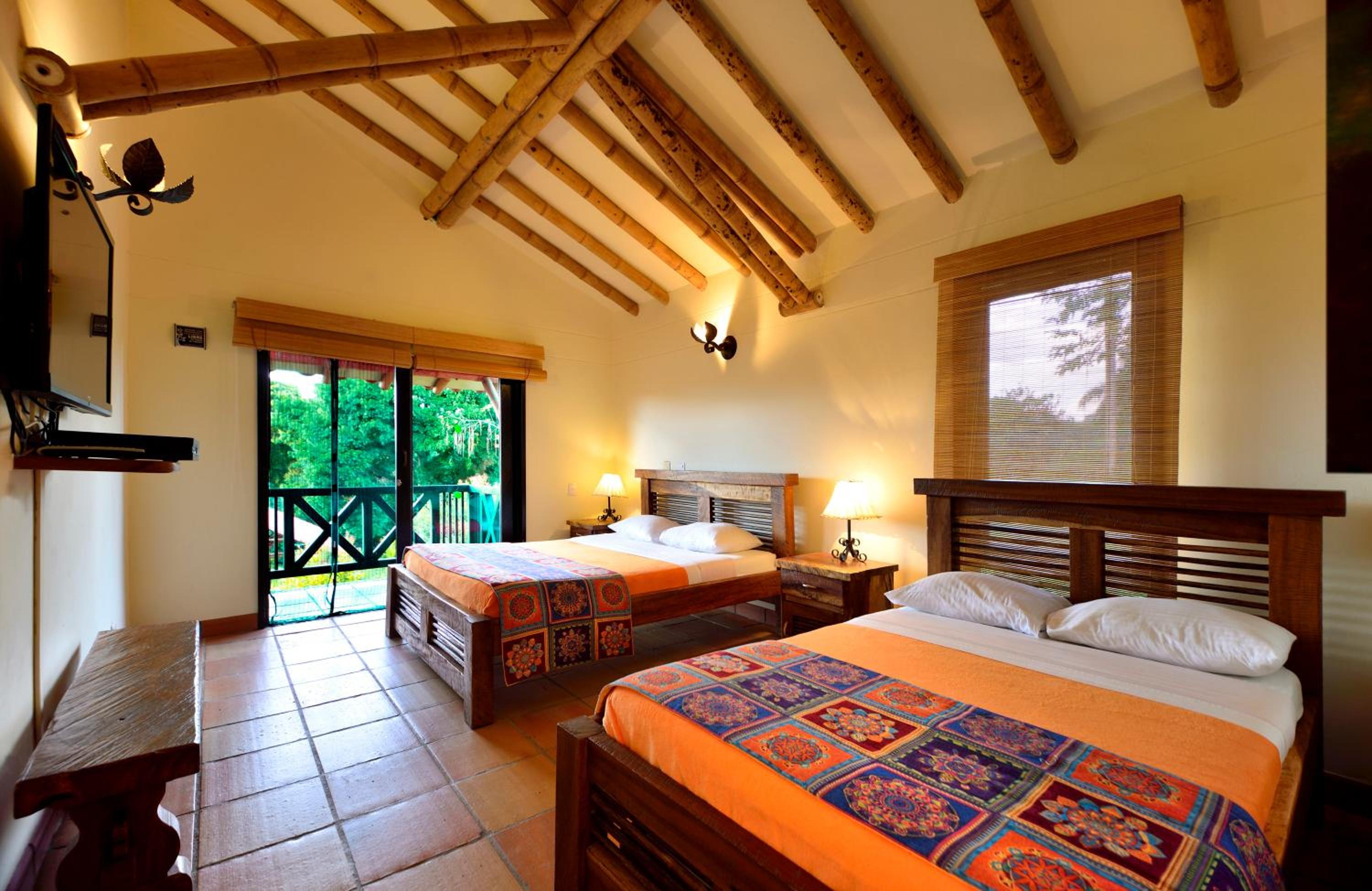 Villa exclusiva en Fincas Panaca, privacidad con Piscina y Jacuzzi view 4