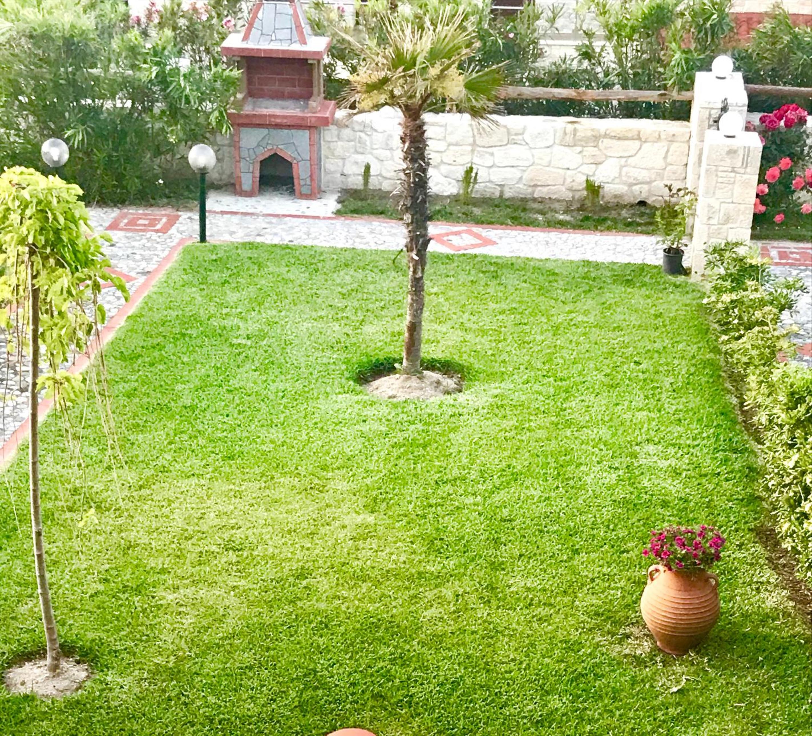 Photo 32