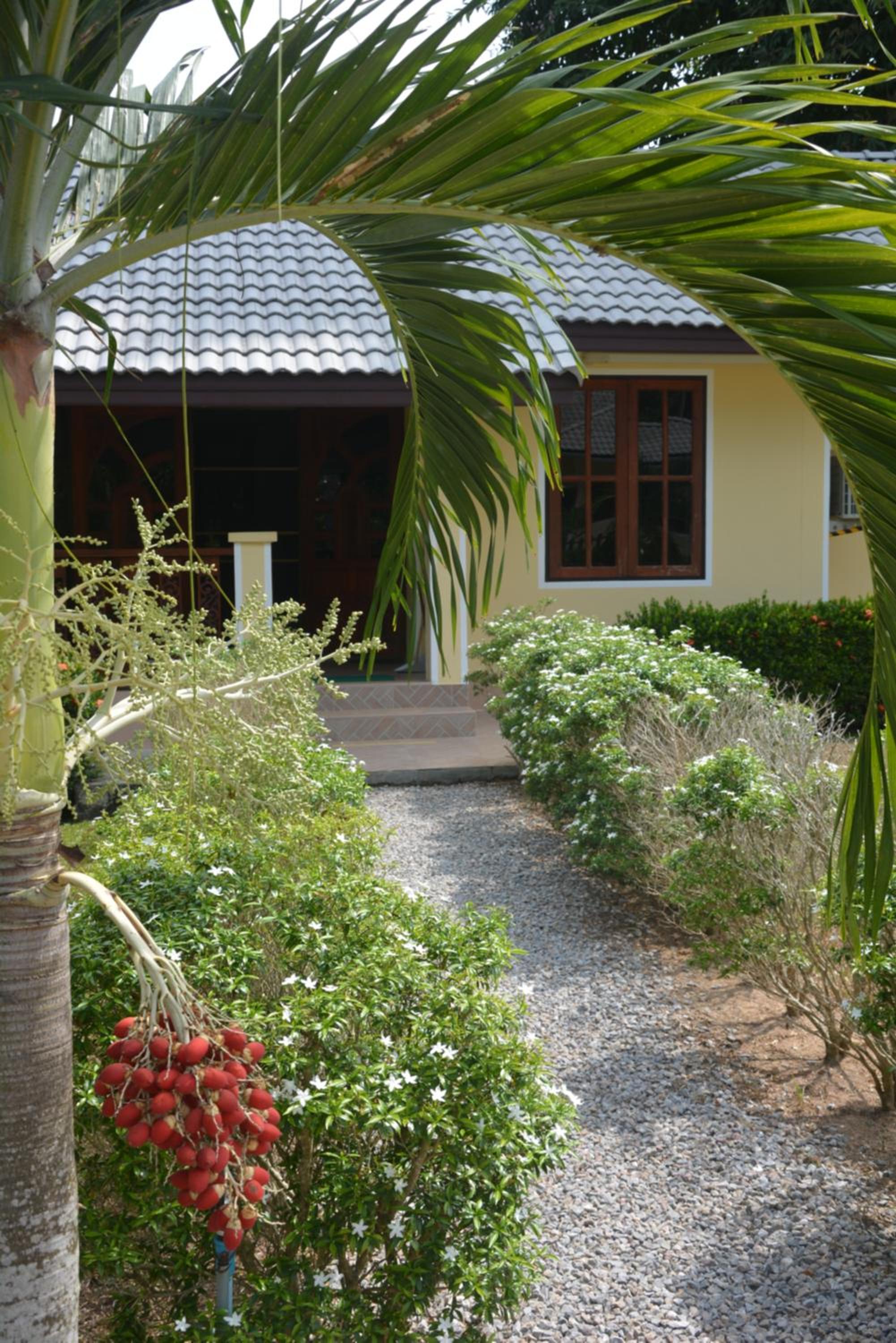 Apple Bungalows