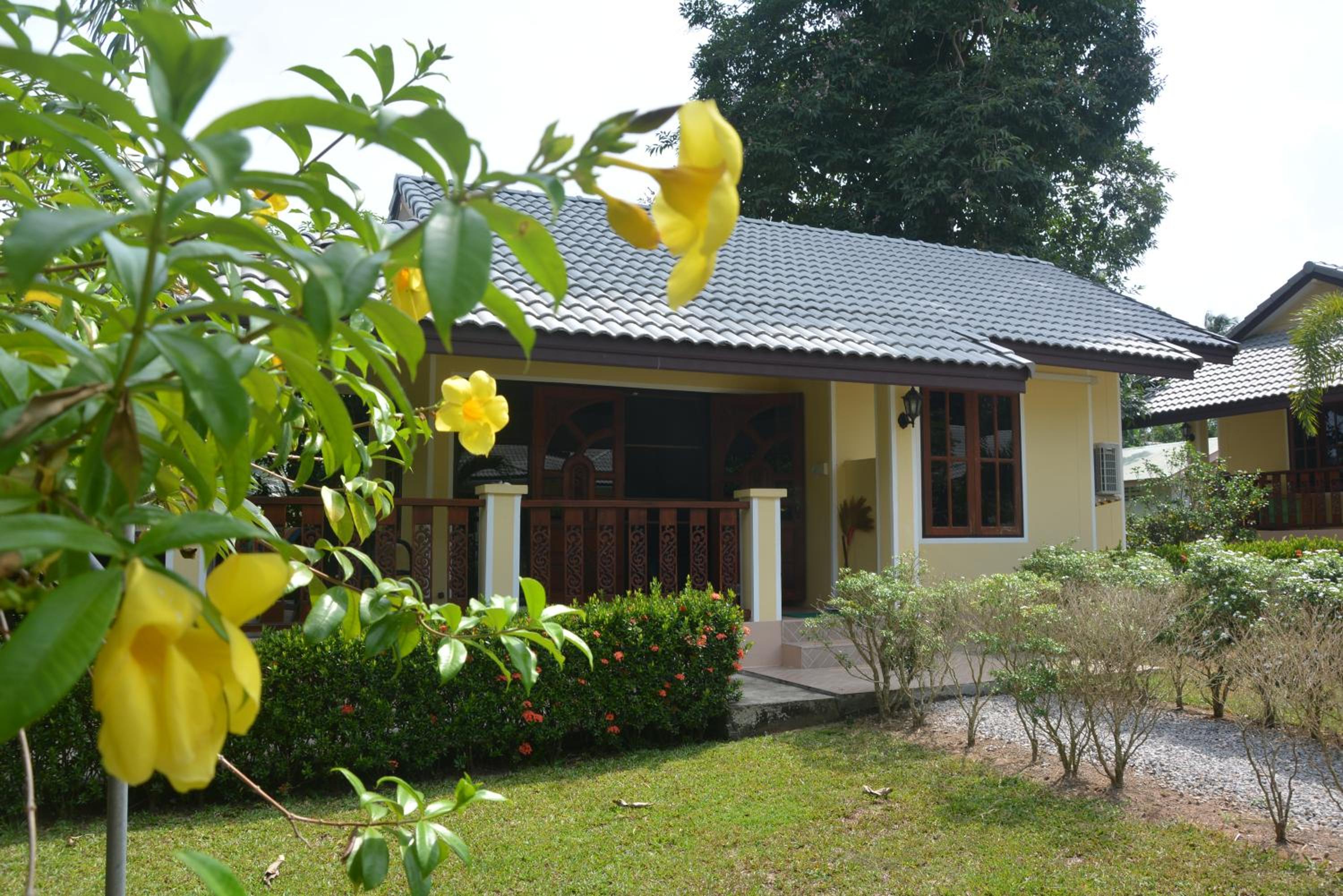 Apple Bungalows