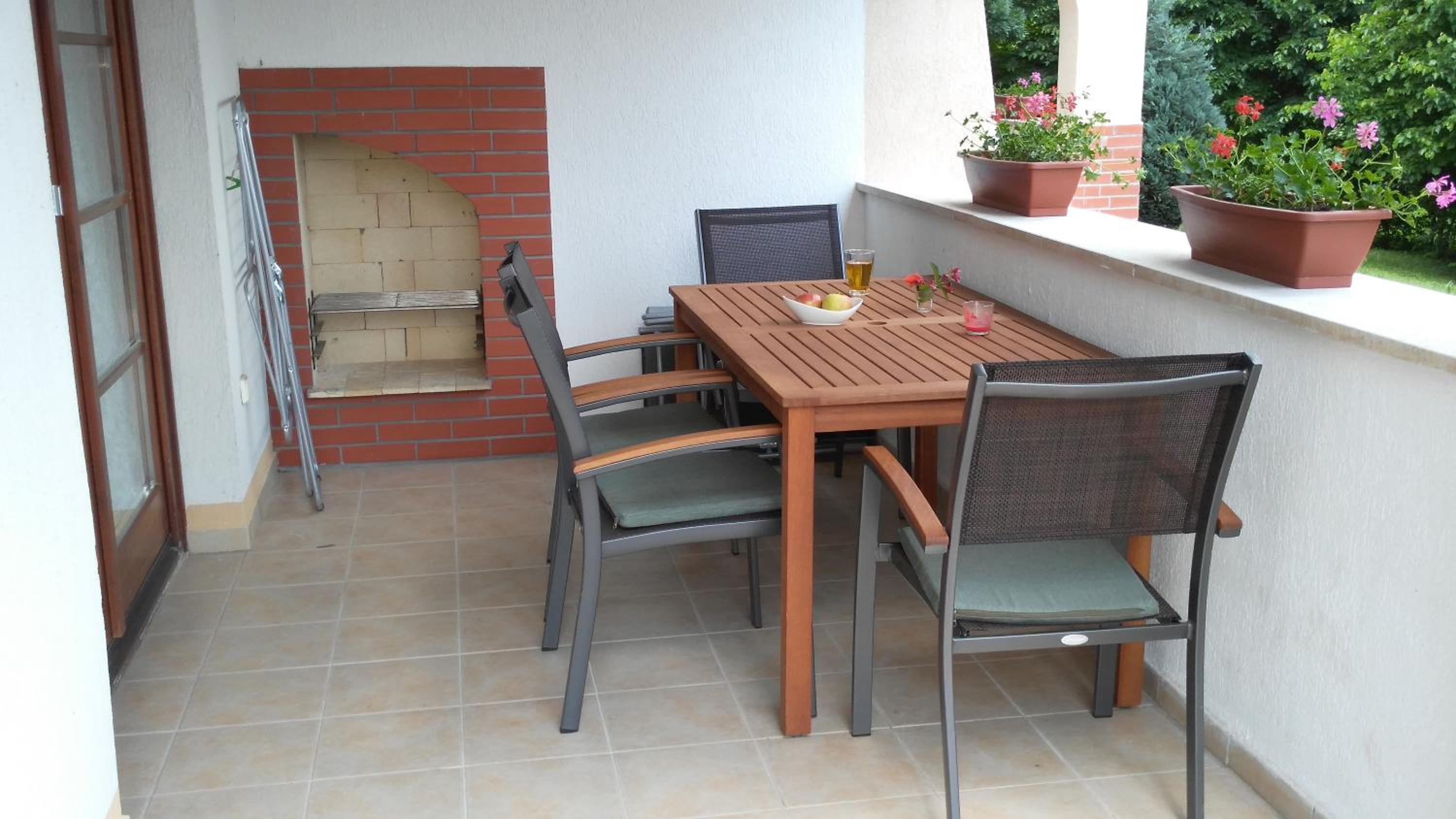 Photo 28