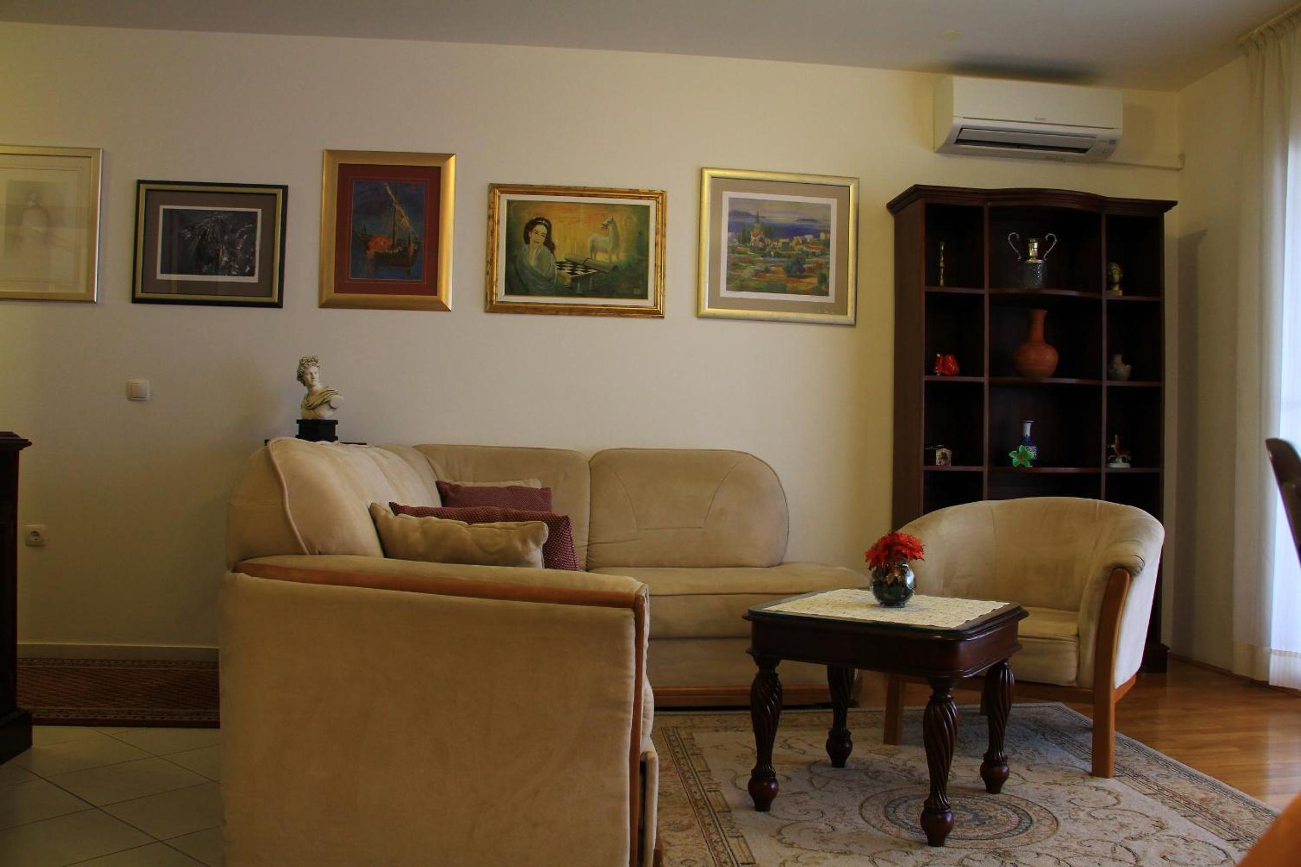 Apartments Znjan