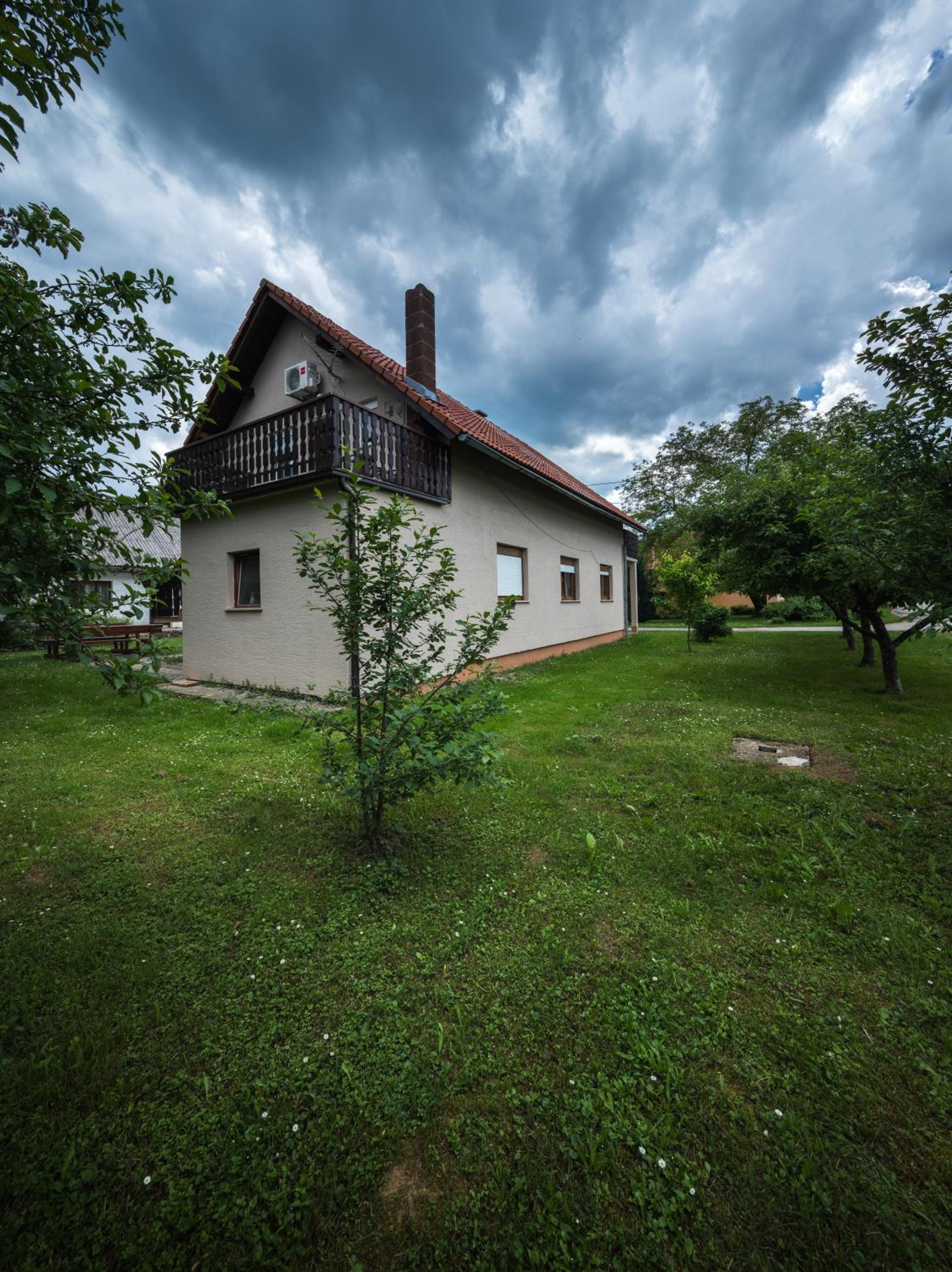Photo 28