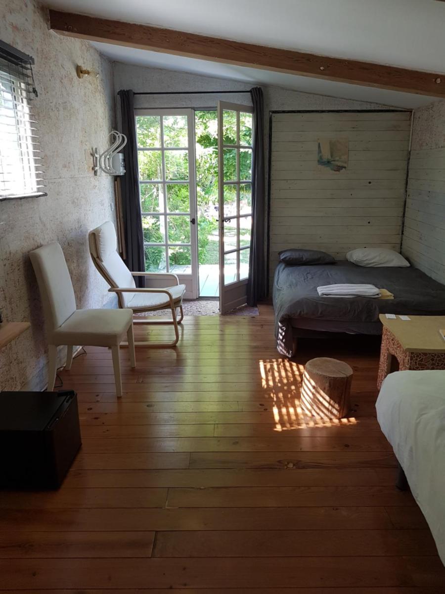 Maison d'Hôtes Le Calme photo 3