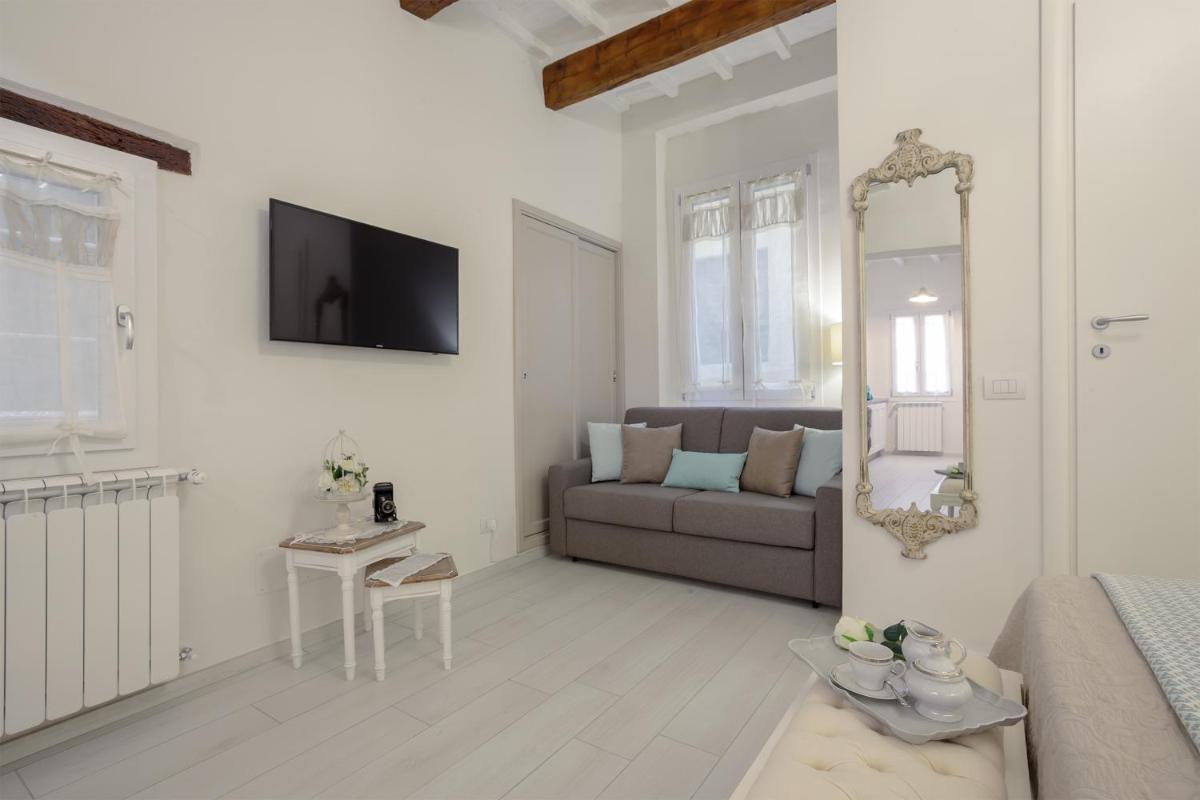Accademia Gallery Charming Suite photo 4