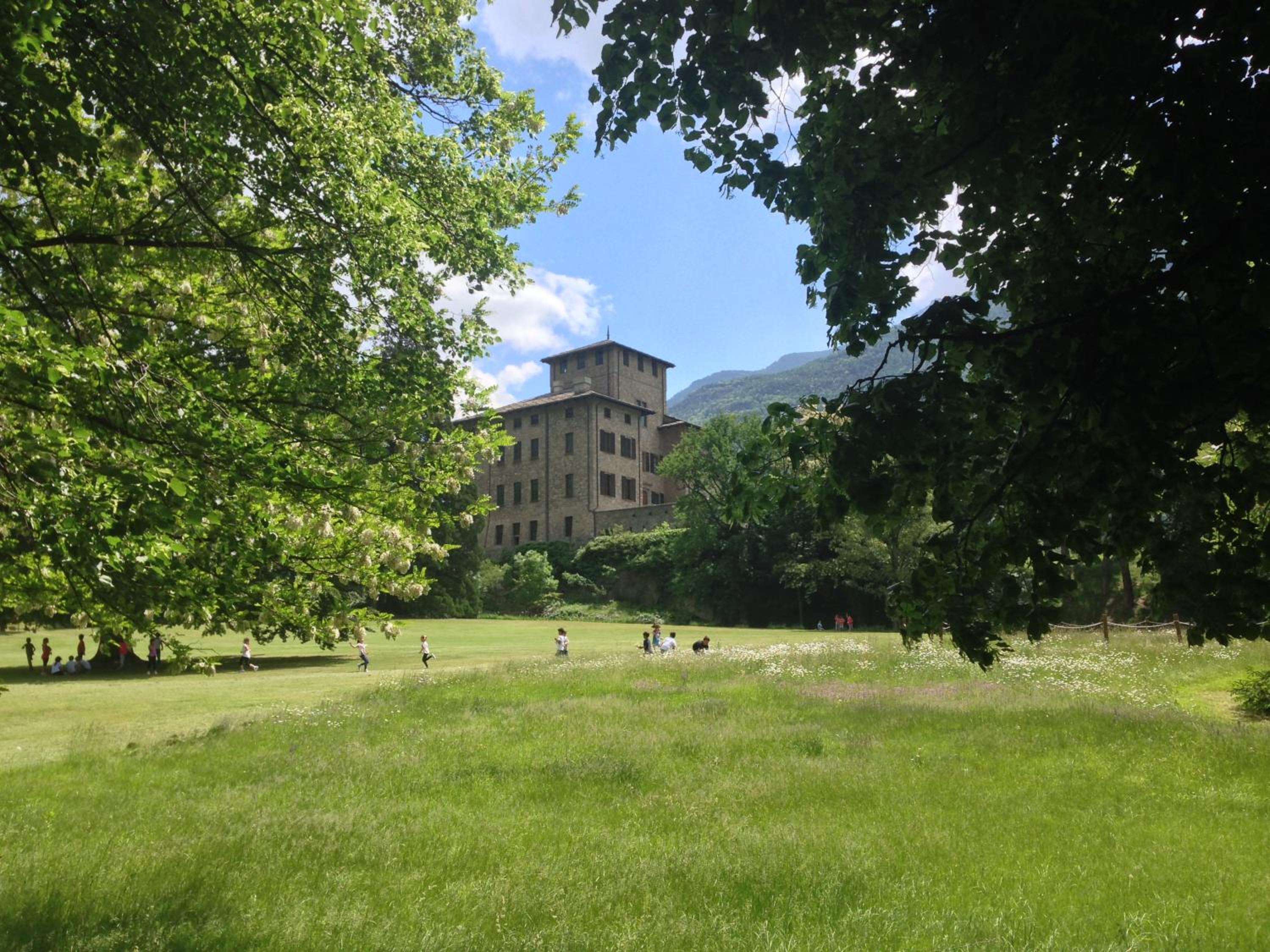 Au Coin Du Chateau view 4