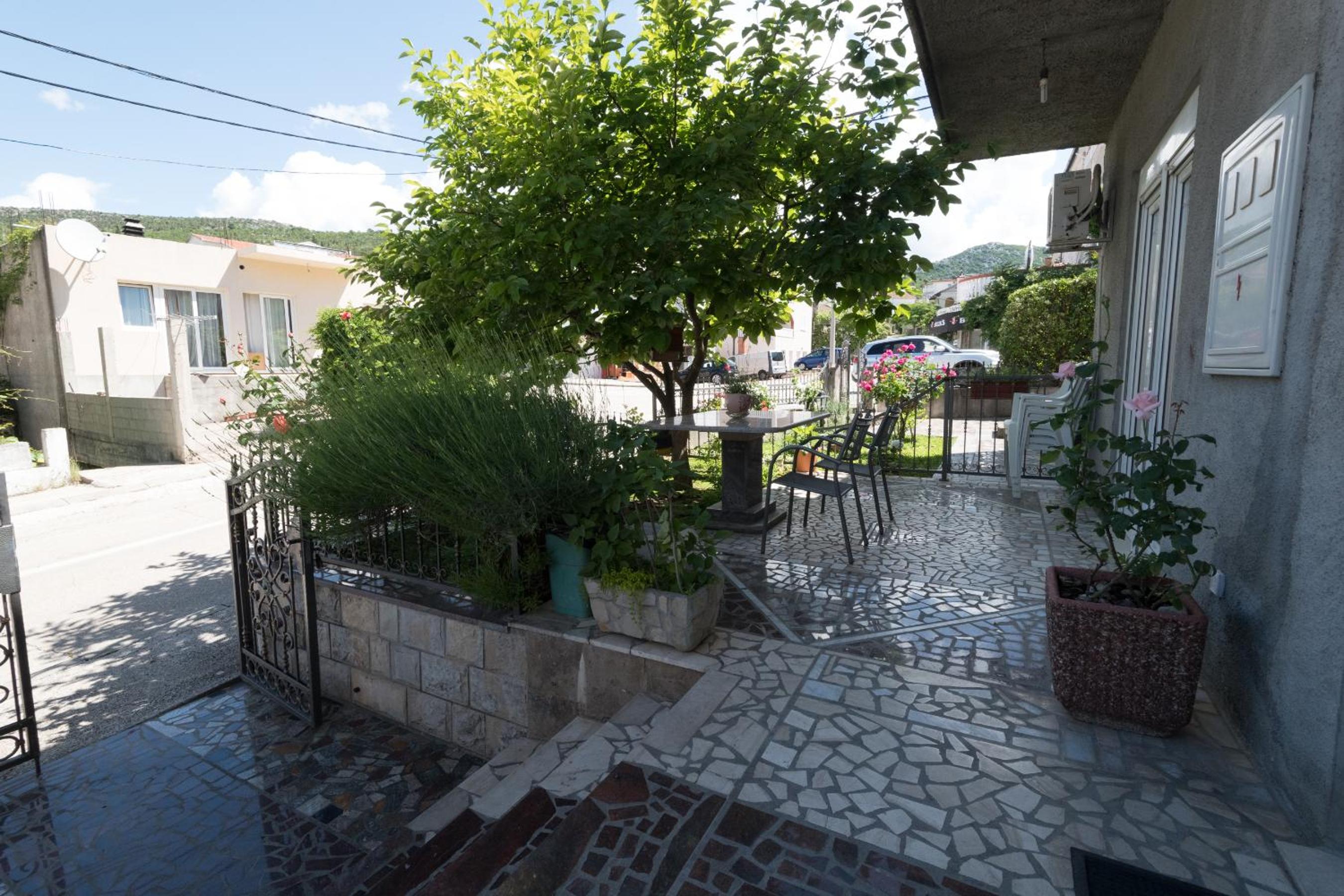 Apartmani "Rebecca" view 5