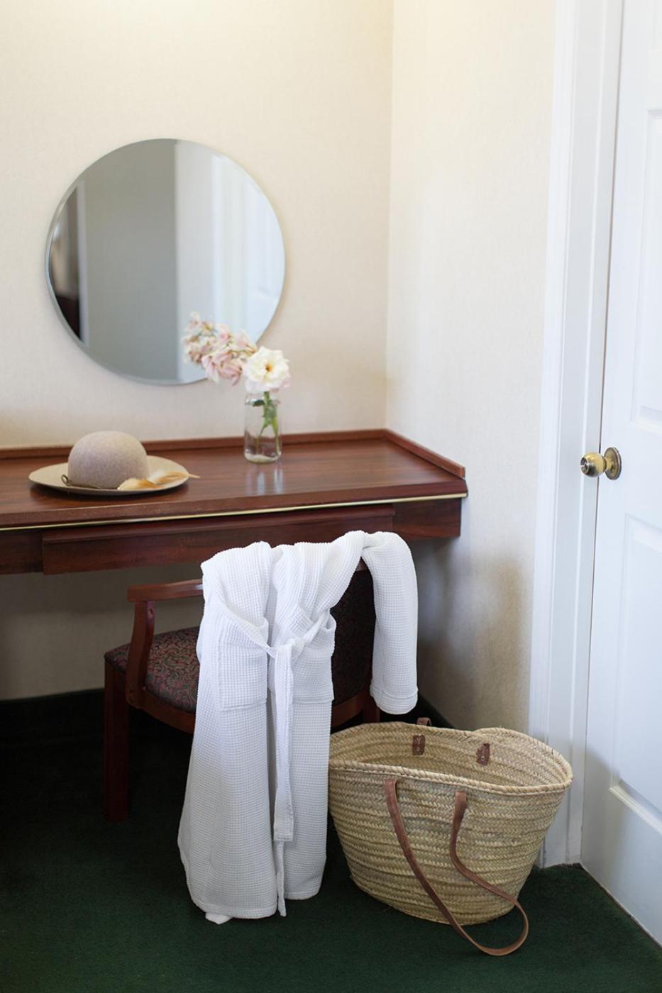 Medford Vacations - Rogue Regency Inn Suites - Property Image 29