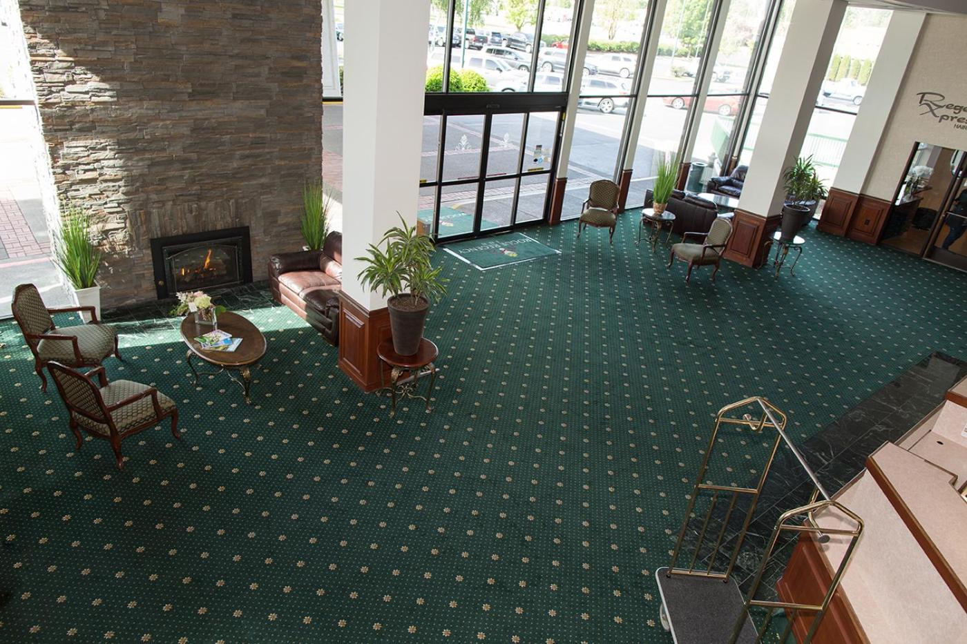 Medford Vacations - Rogue Regency Inn Suites - Property Image 15