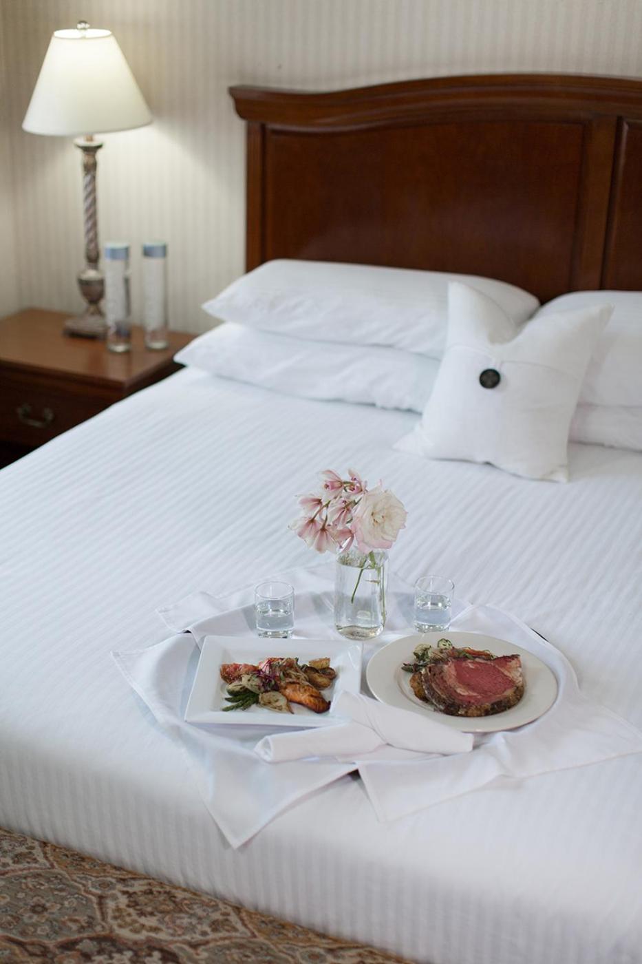 Medford Vacations - Rogue Regency Inn Suites - Property Image 57