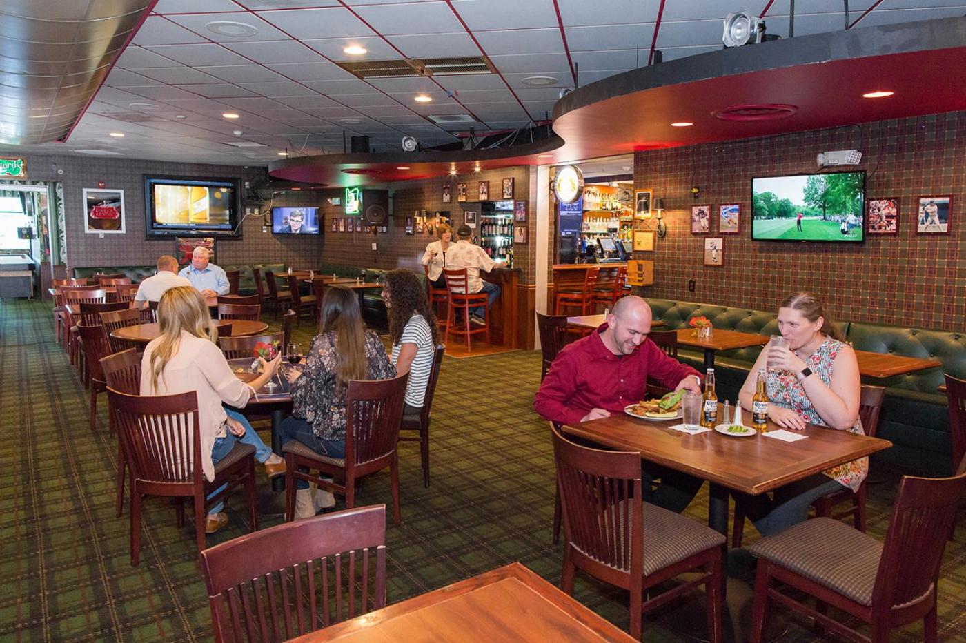 Medford Vacations - Rogue Regency Inn Suites - Property Image 41