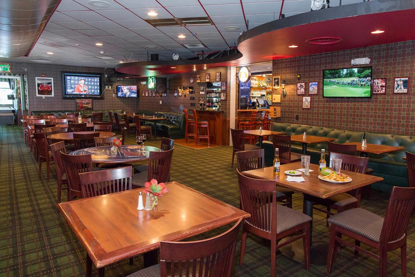 Medford Vacations - Rogue Regency Inn Suites - Property Image 50