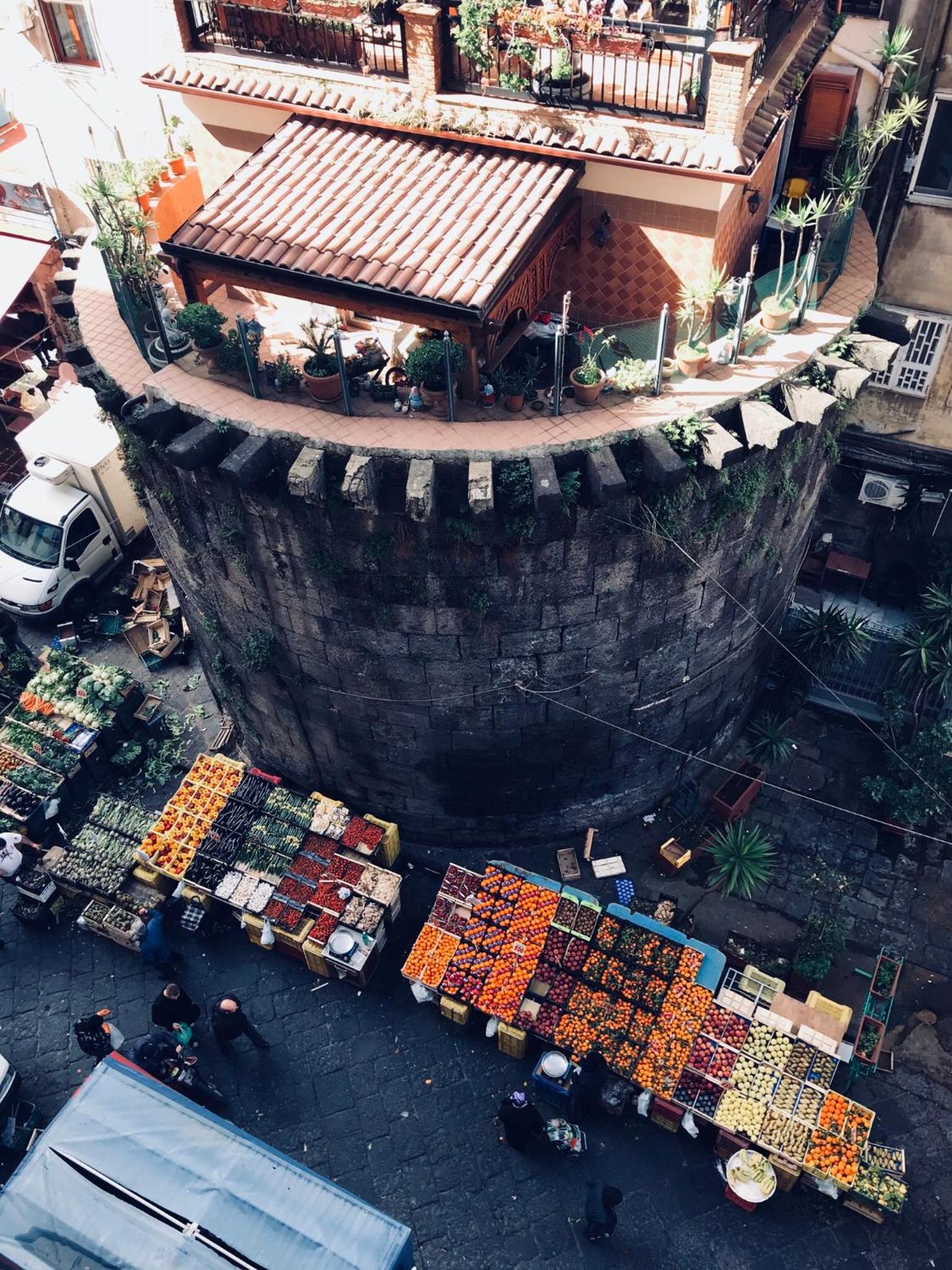 Napoli Central Gate