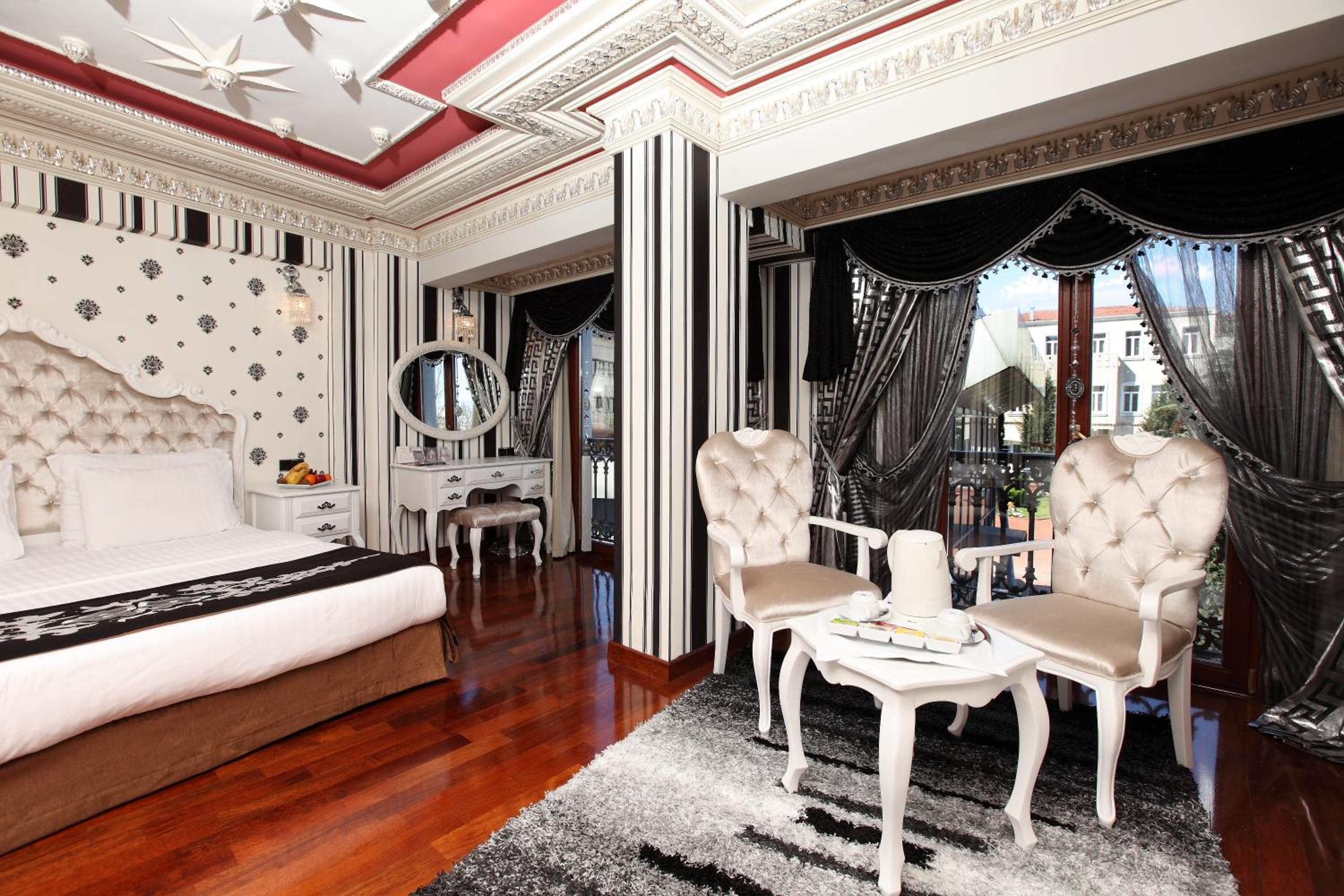 Deluxe Golden Horn Sultanahmet Hotel - Image 41