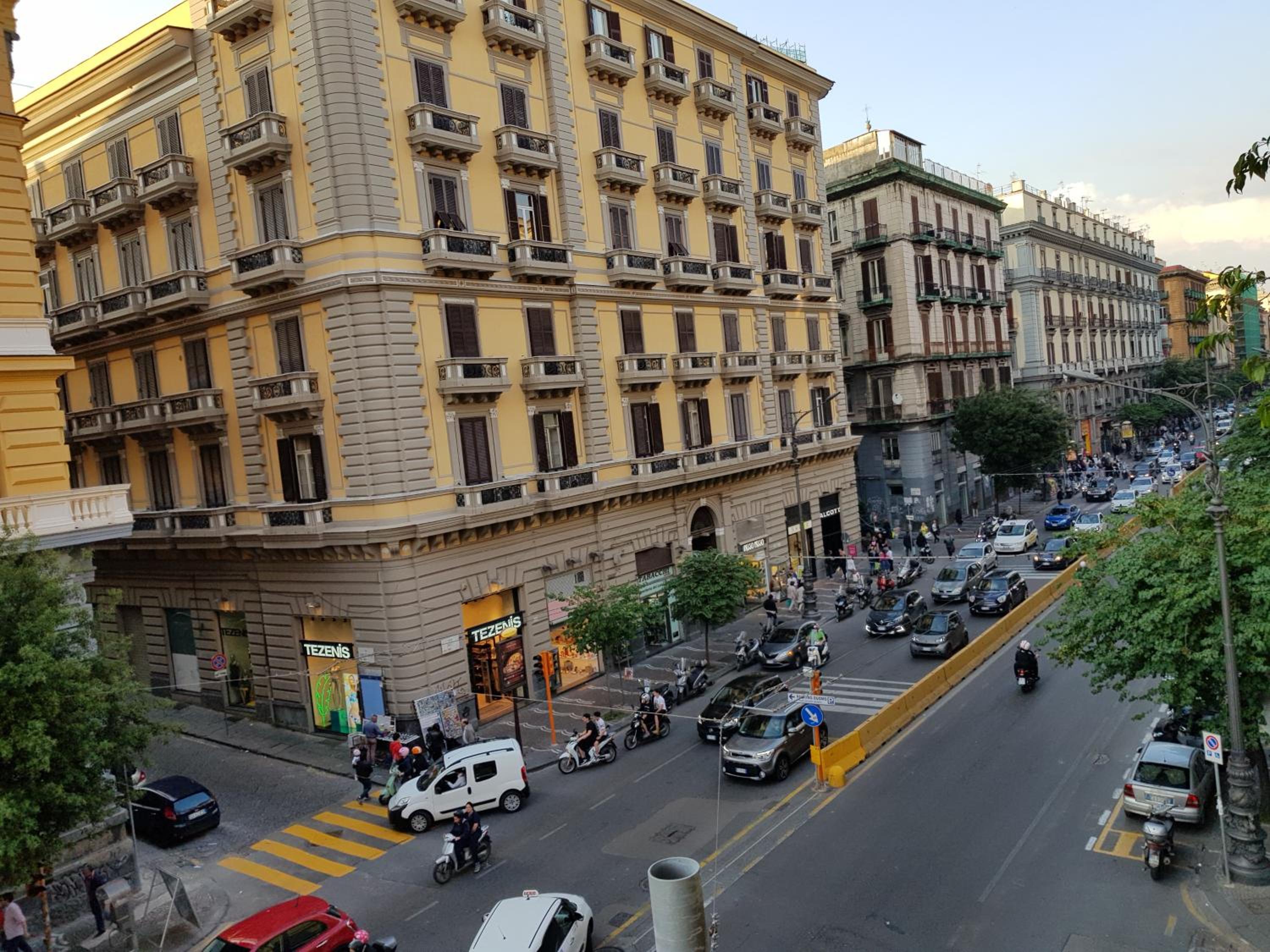 Napoli Central Loft