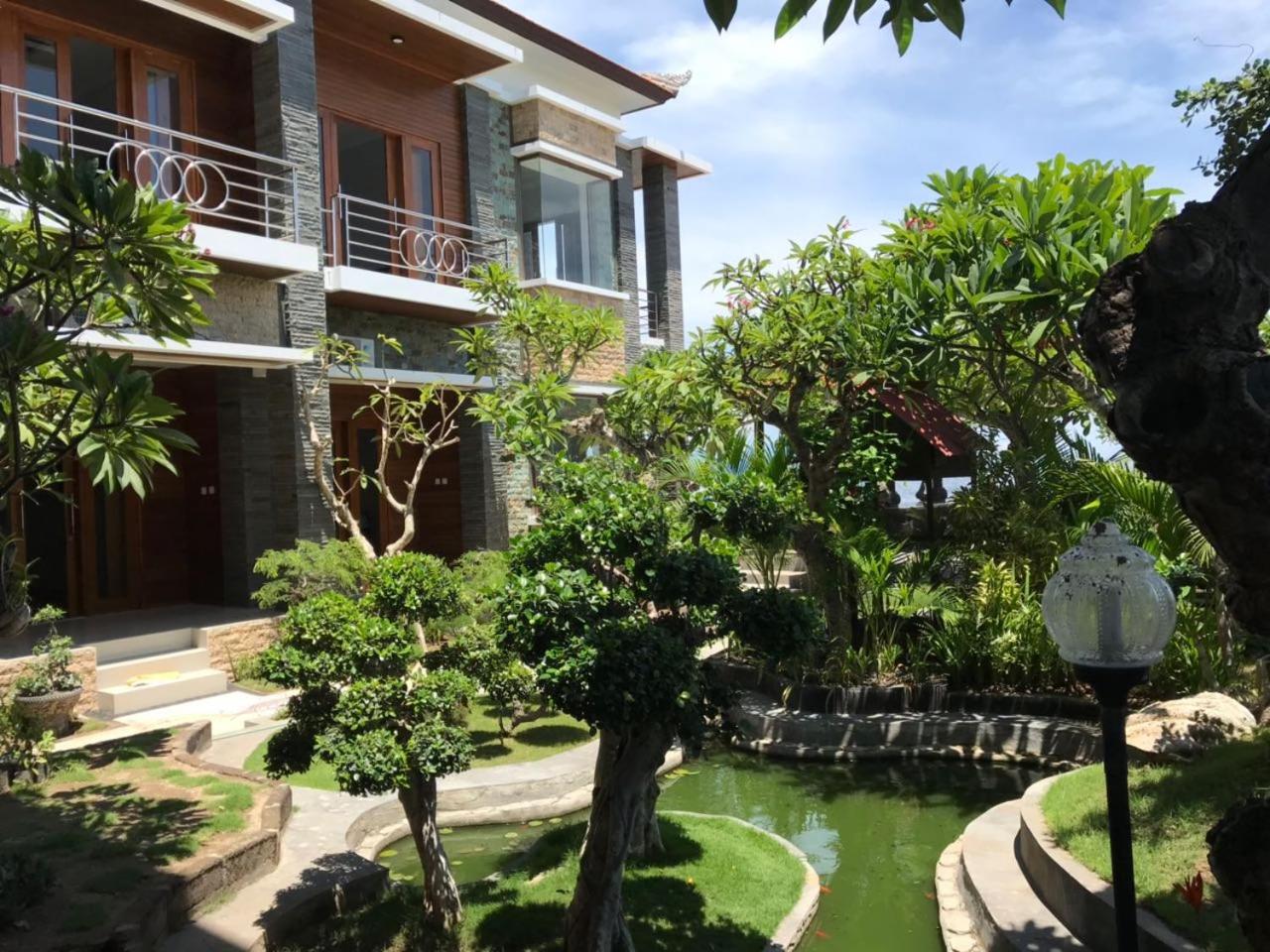 Green Beach Inn