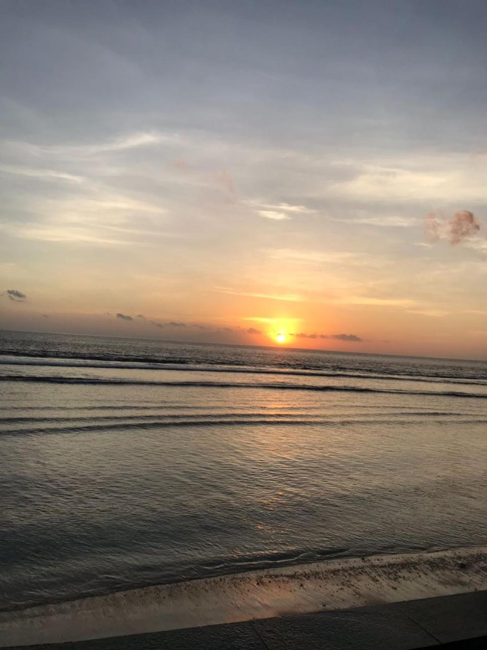 Green Beach Inn