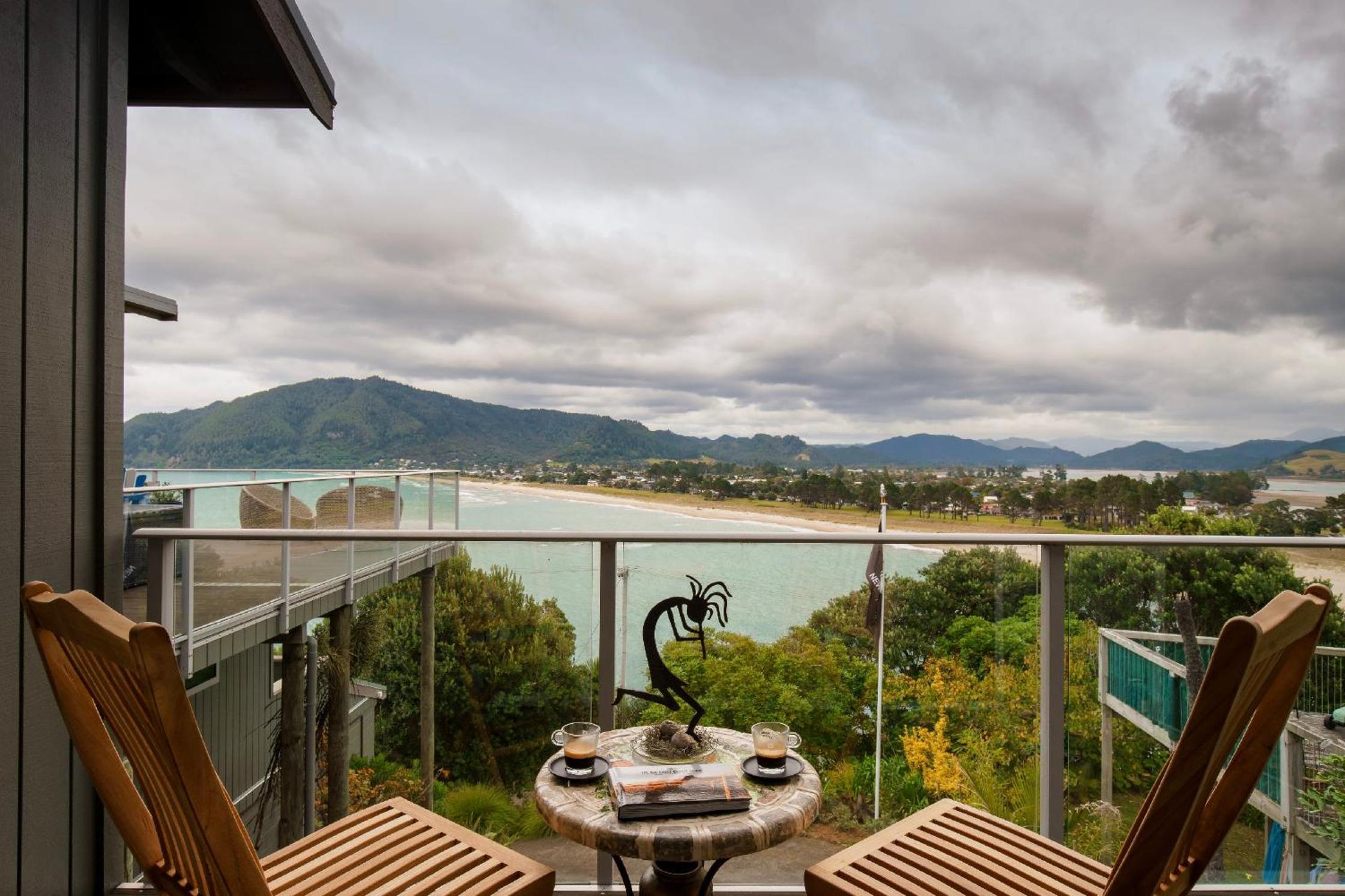 Paku Palms view 5