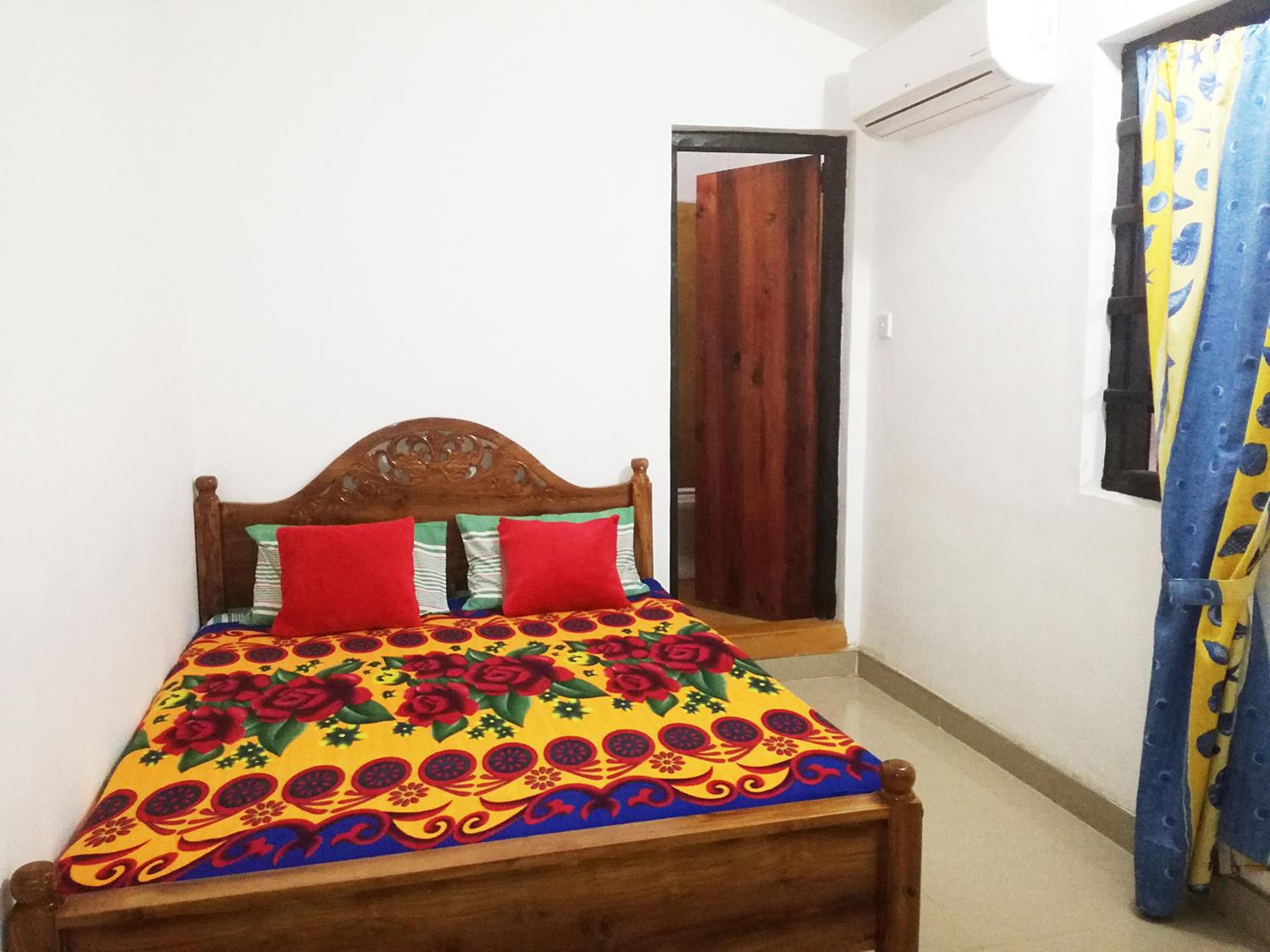 20 House Arugam