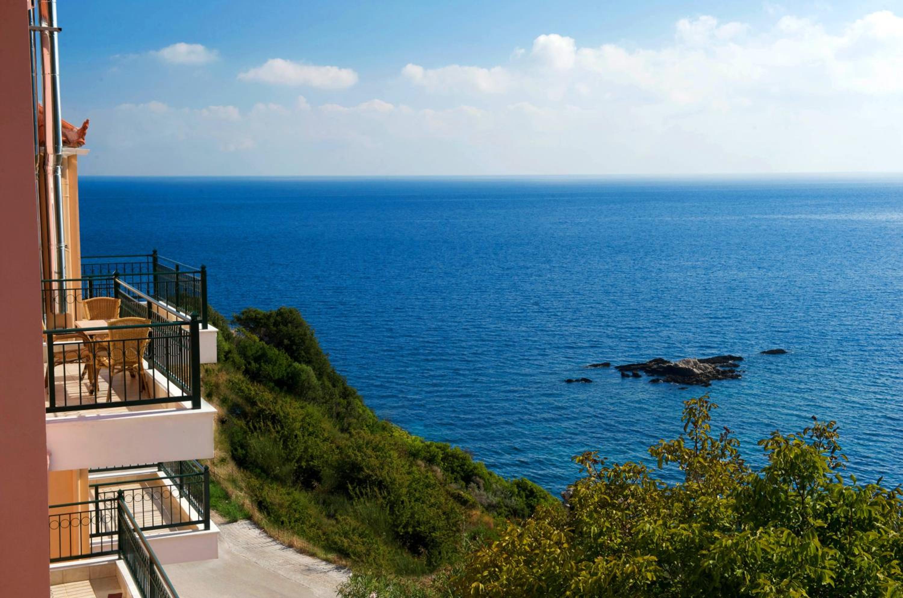 Mari-Christi Apartments photo 5