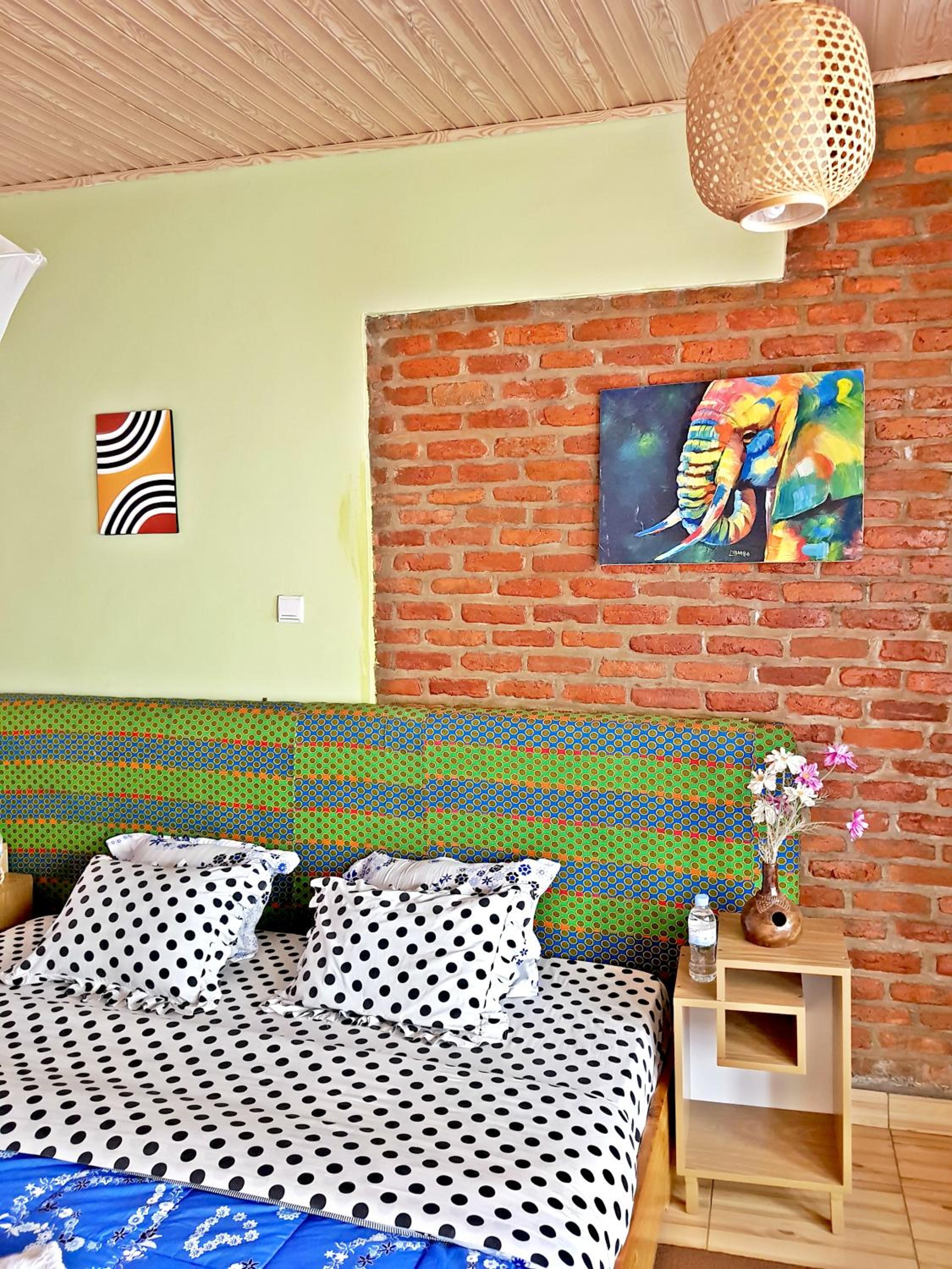 Yambi Guesthouse