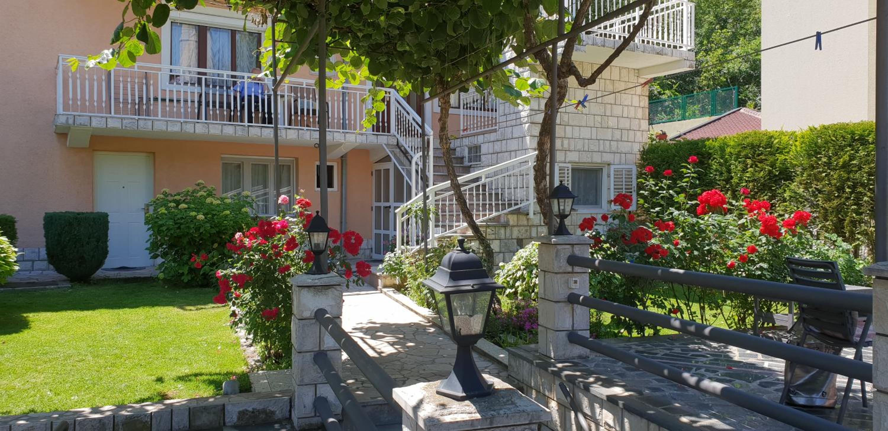 Accommodation Vesa