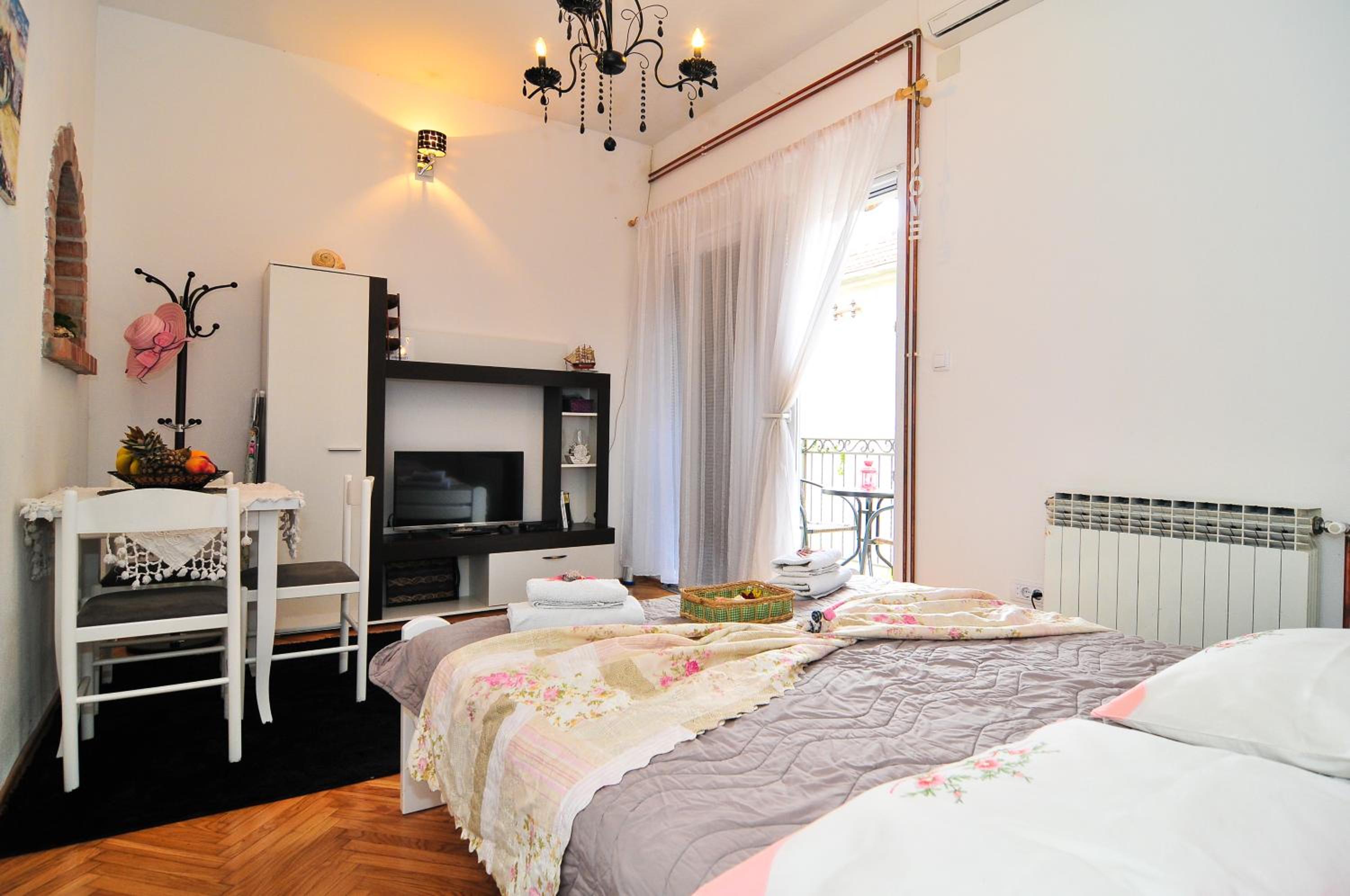 Edita Apartments