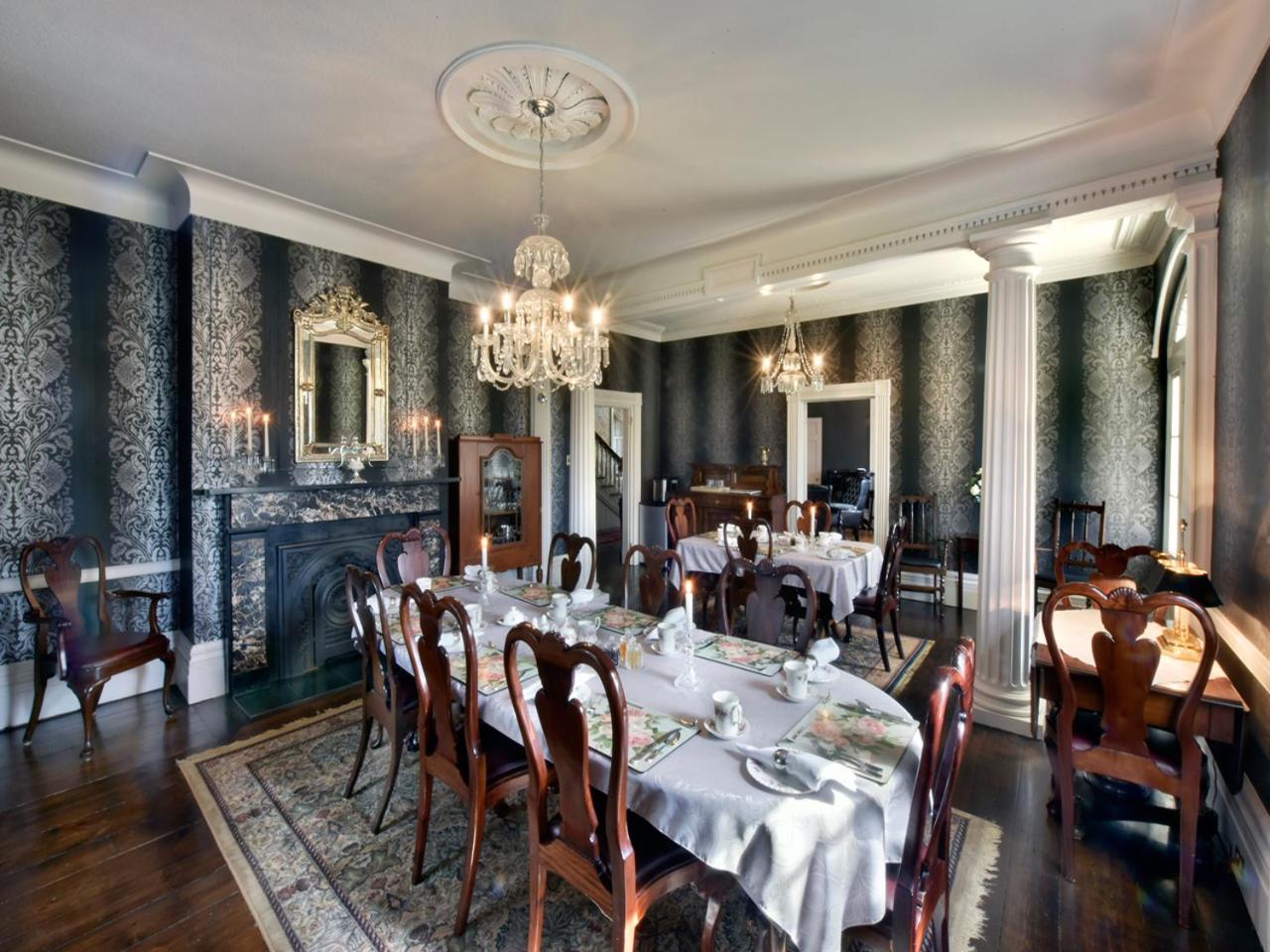 Brockamour Manor Bed and Breakfast