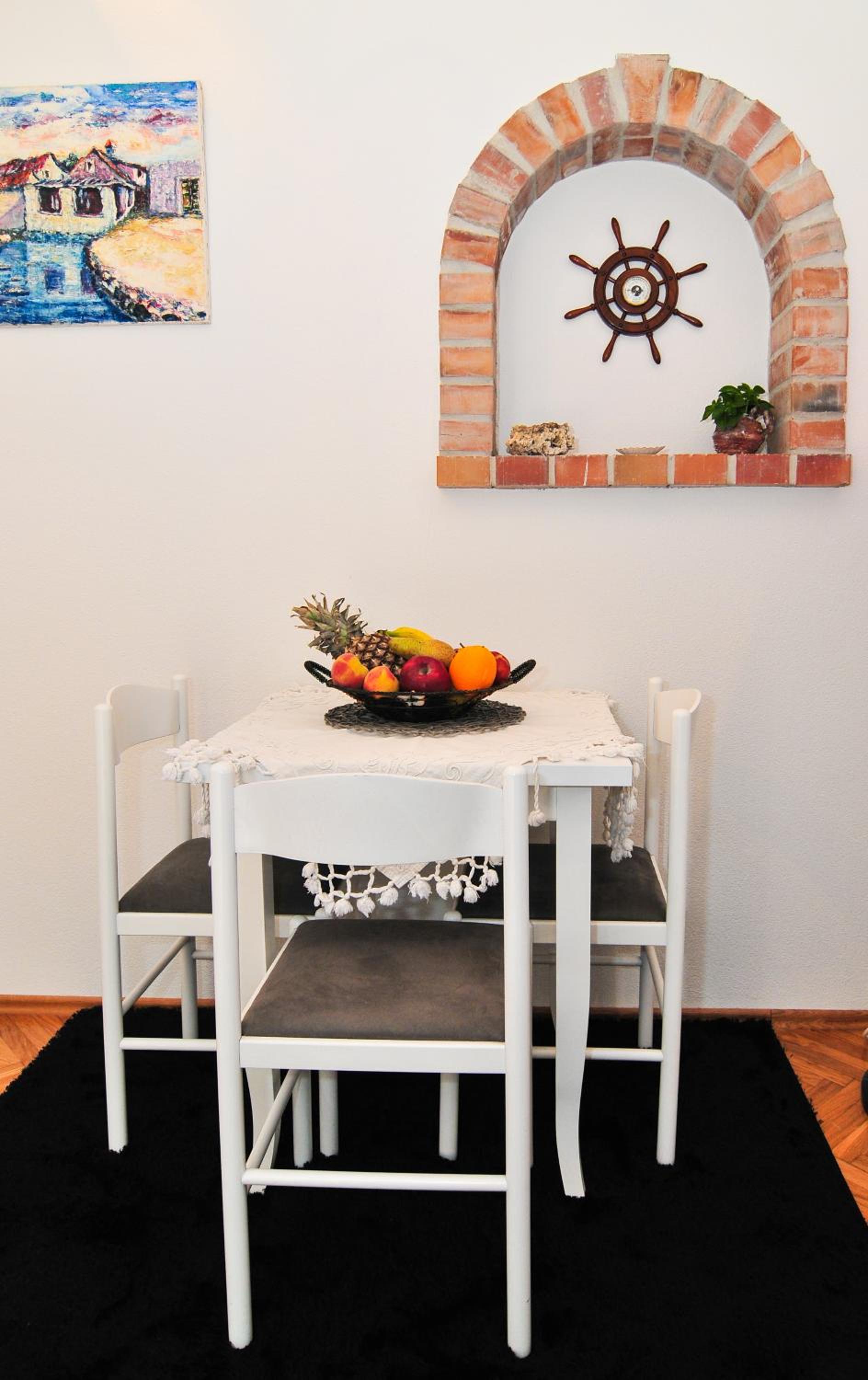 Edita Apartments