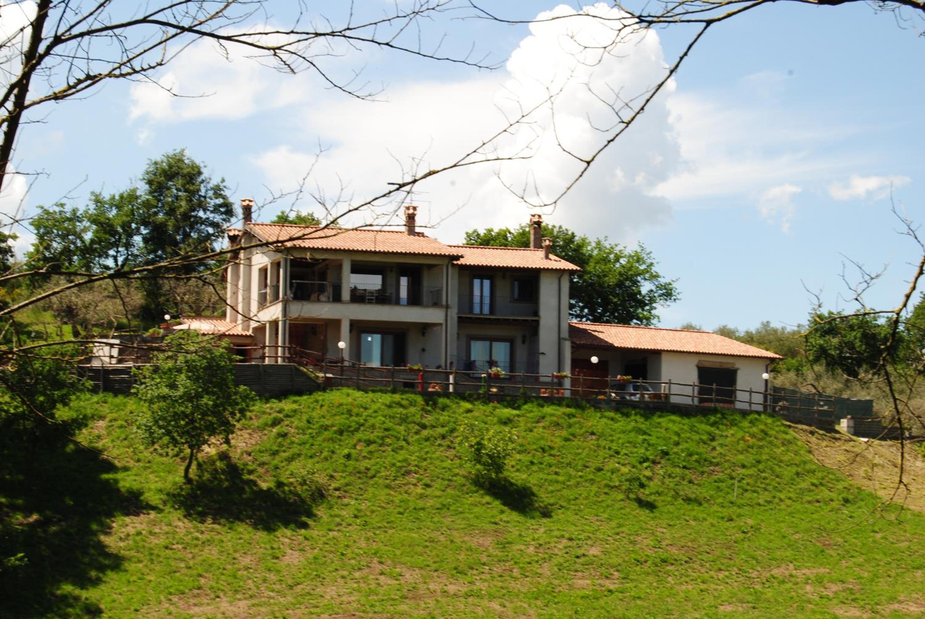 Villa Farfalla Bianca view 5