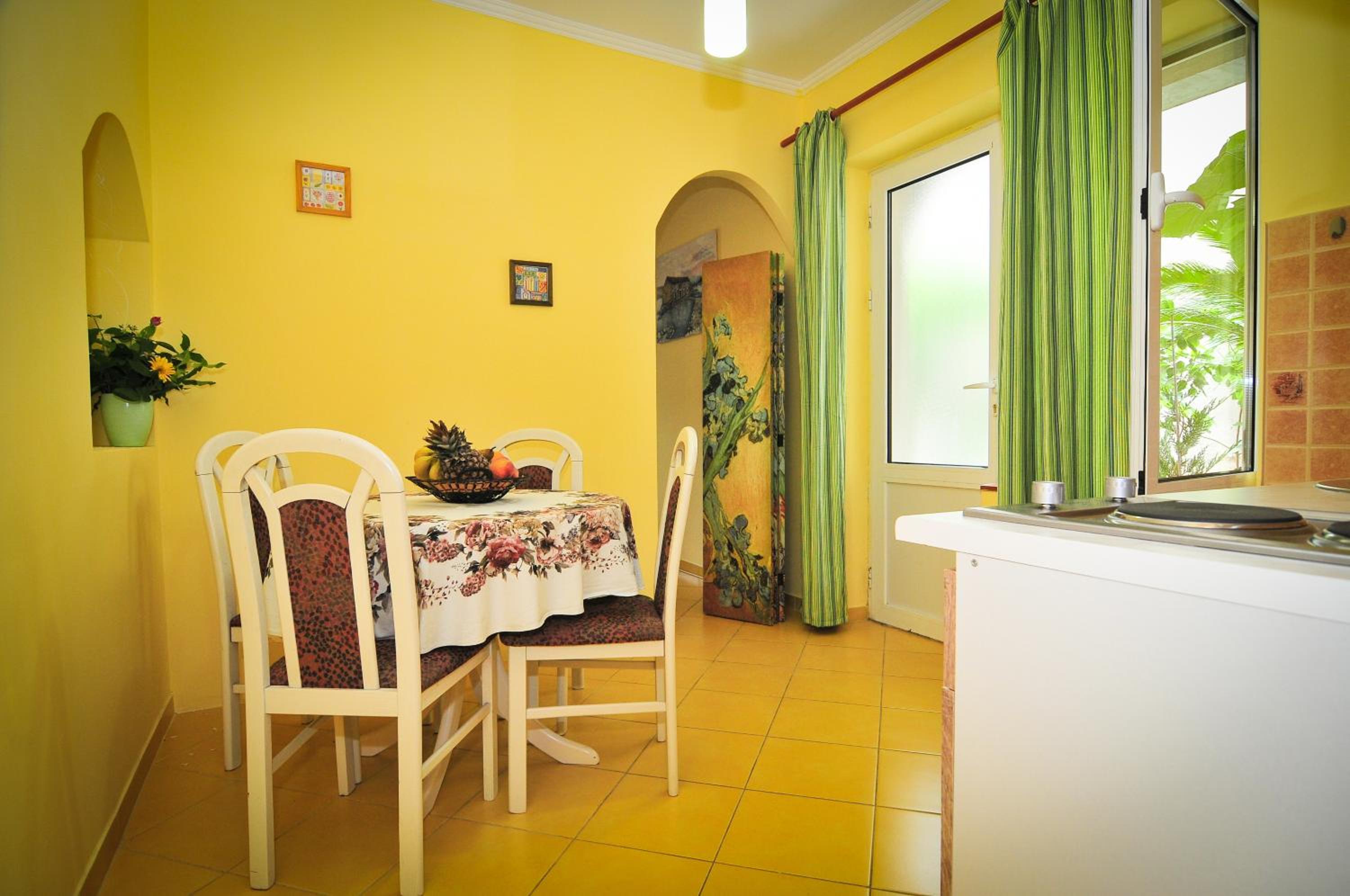 Edita Apartments