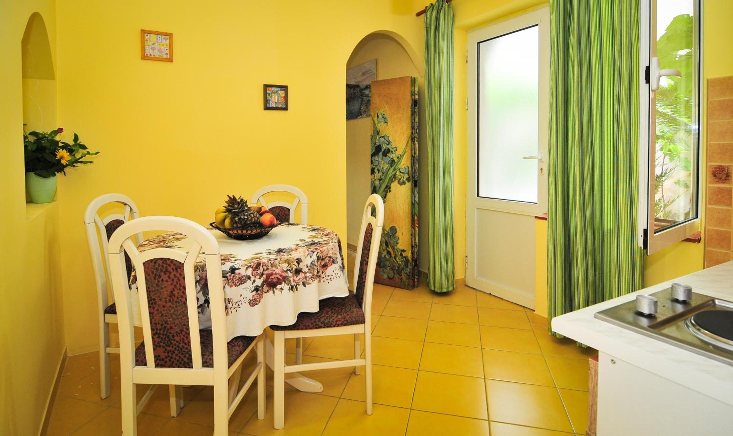 Edita Apartments